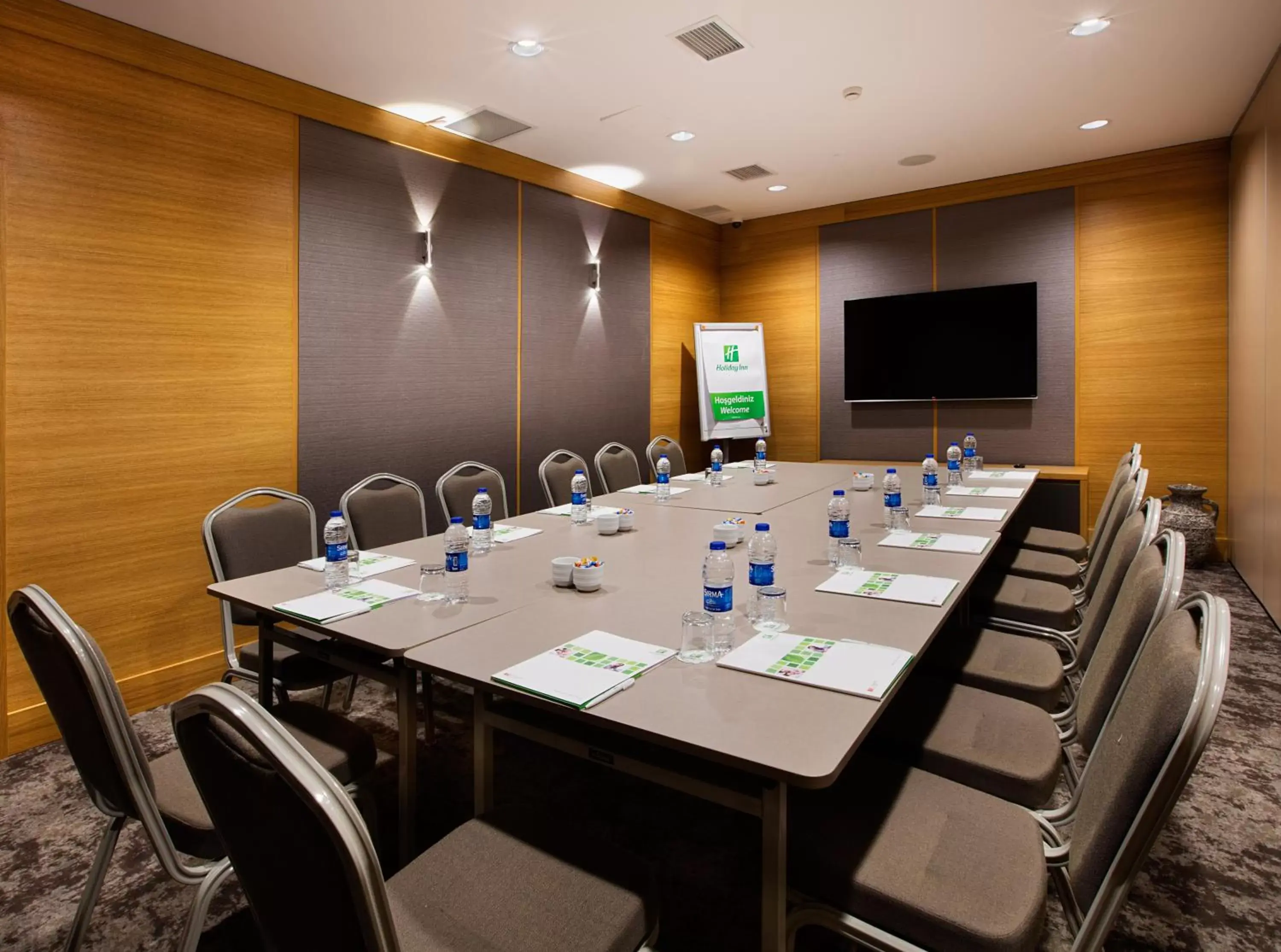 Meeting/conference room in Holiday Inn Istanbul - Kadikoy, an IHG Hotel