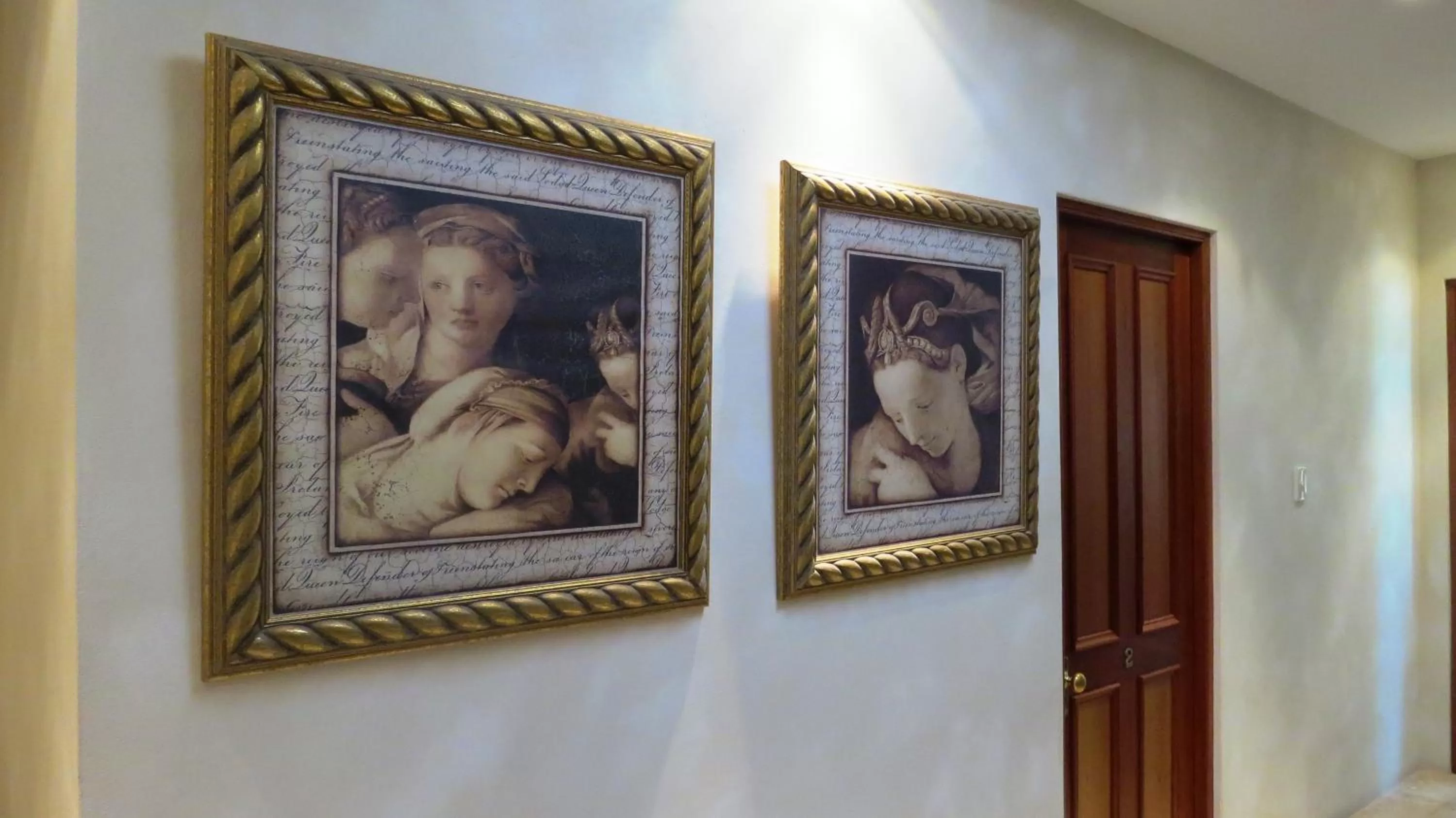 Decorative detail in Victoria's At Wategos