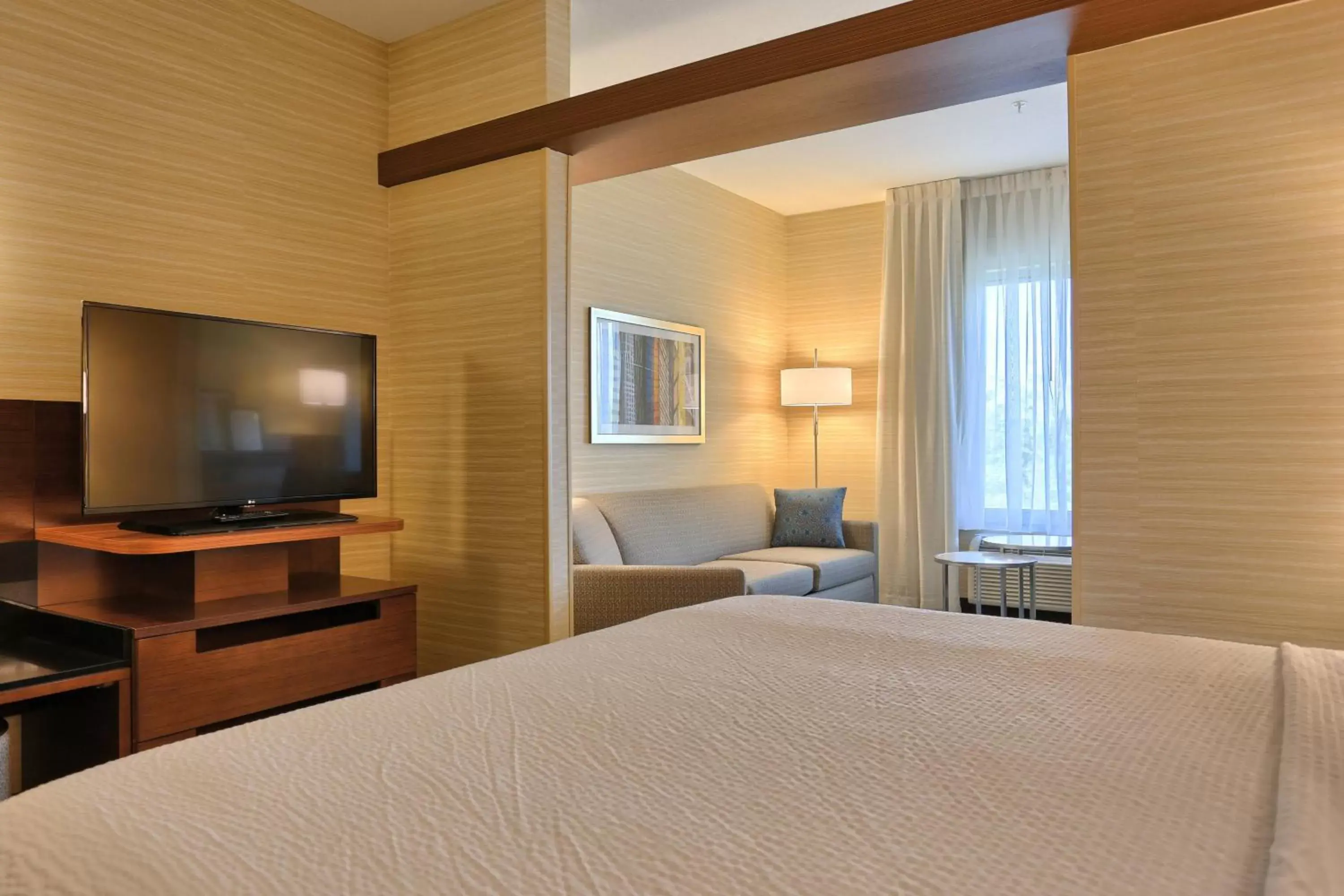 Bedroom, Bed in Fairfield by Marriott Inn & Suites Philadelphia Horsham