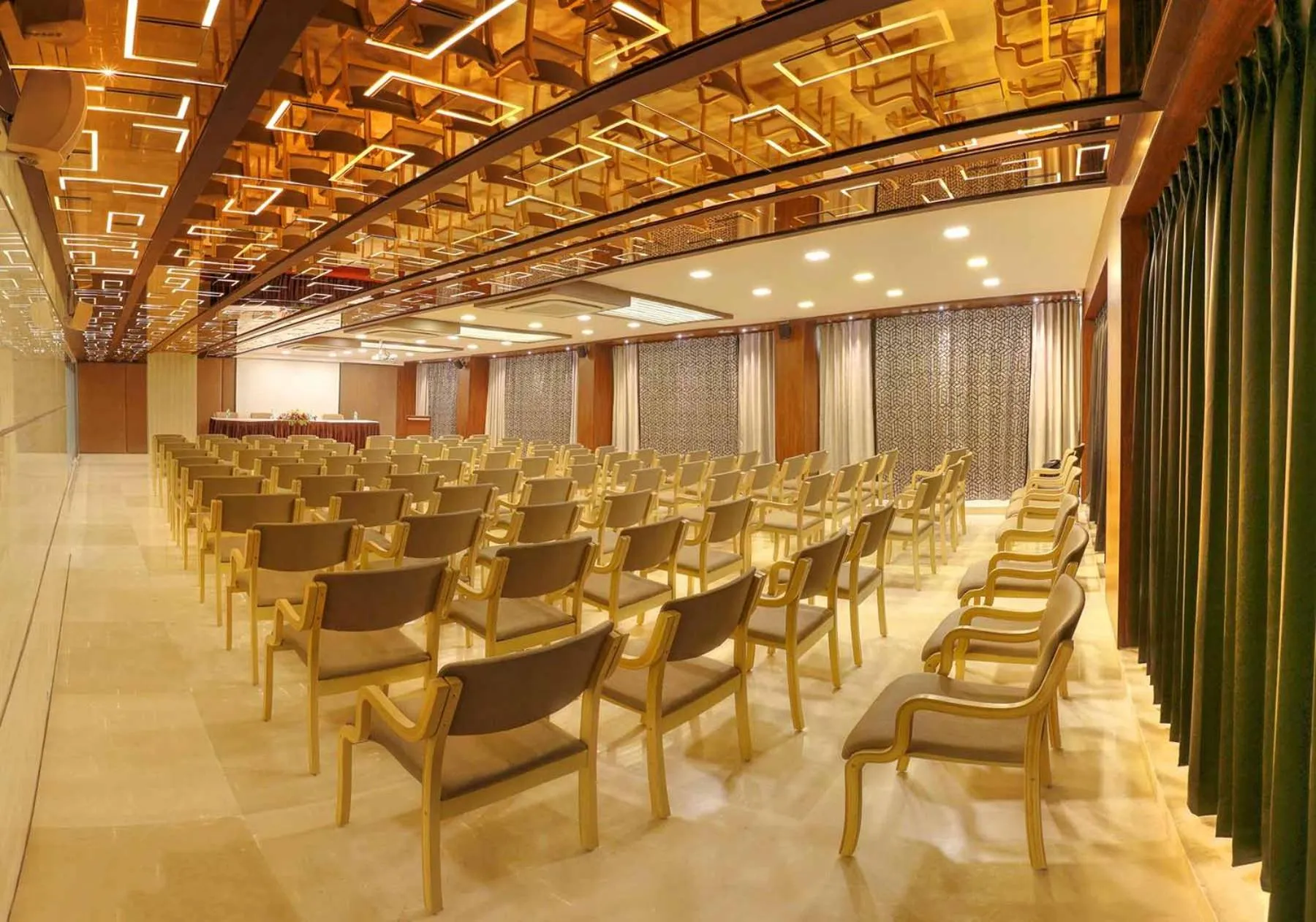 Banquet/Function facilities in Roopa Elite