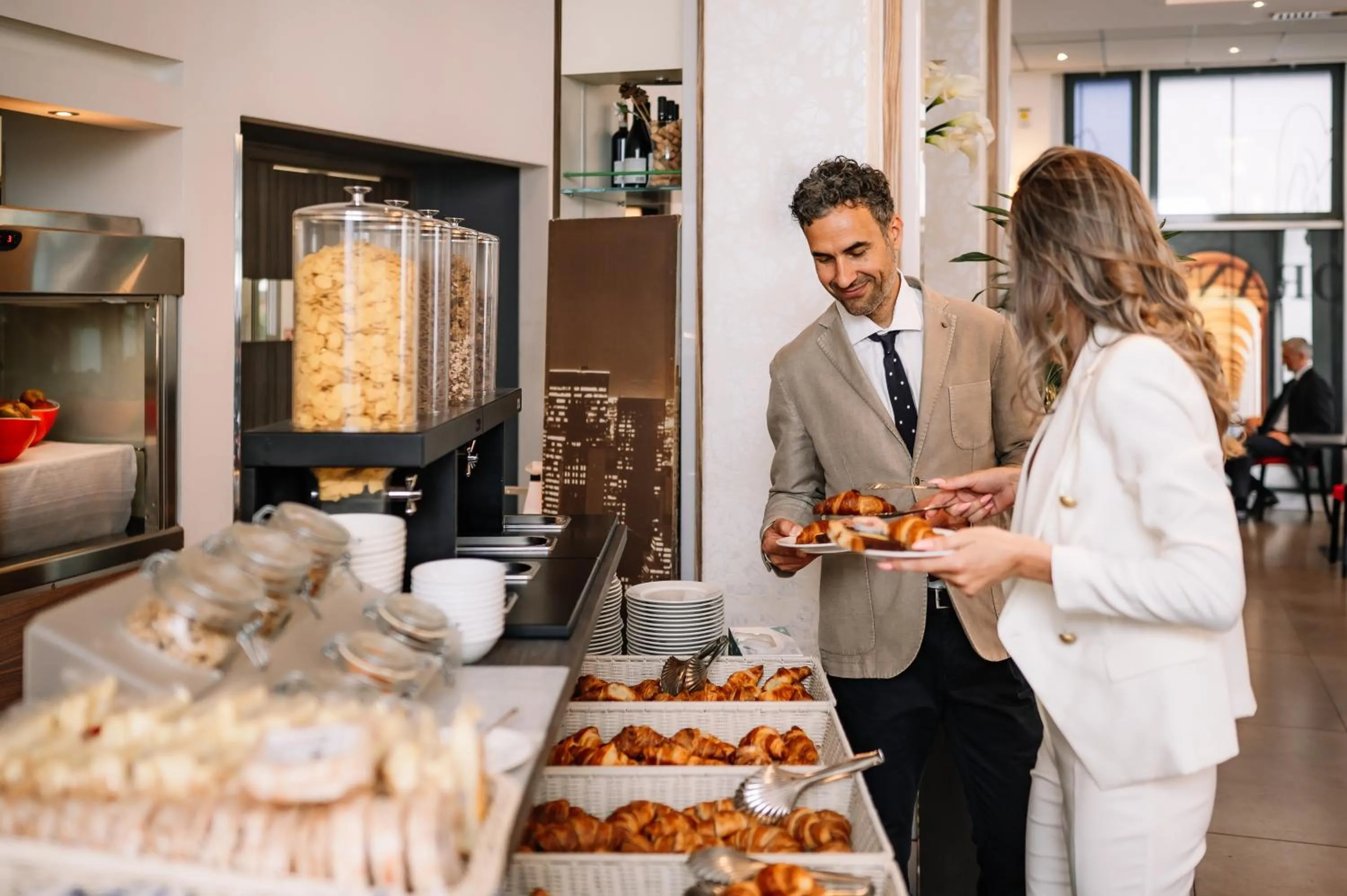 Buffet breakfast in Hotel Cosmopolitan Bologna