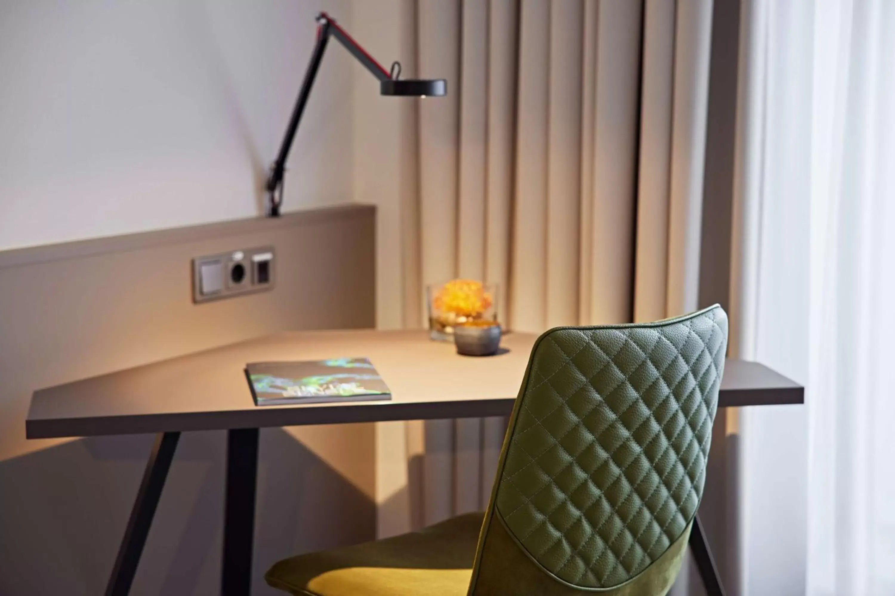 Bedroom, Seating Area in Lindner Hotel Dusseldorf Airport