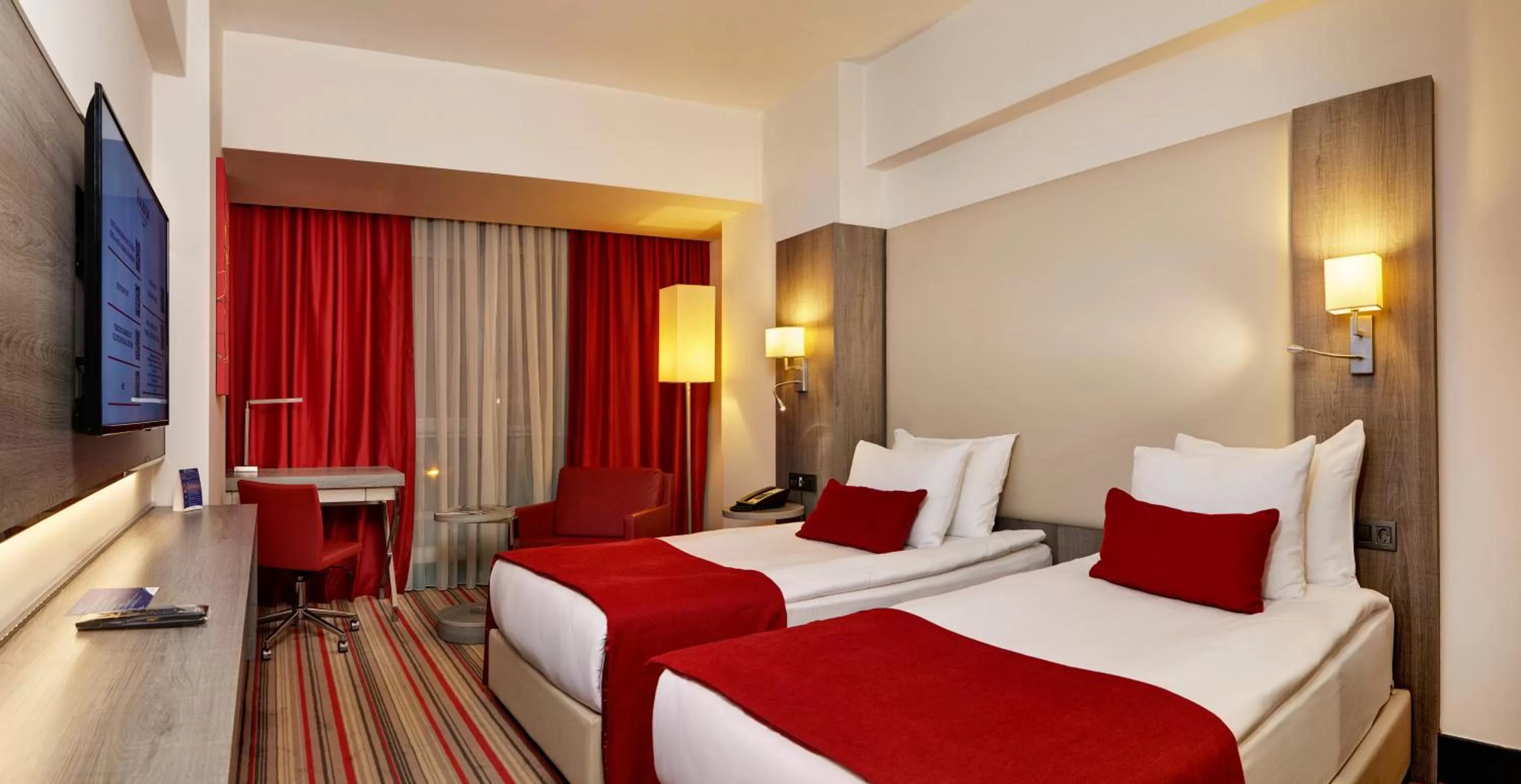 Bed in Ramada Plaza By Wyndham Izmir