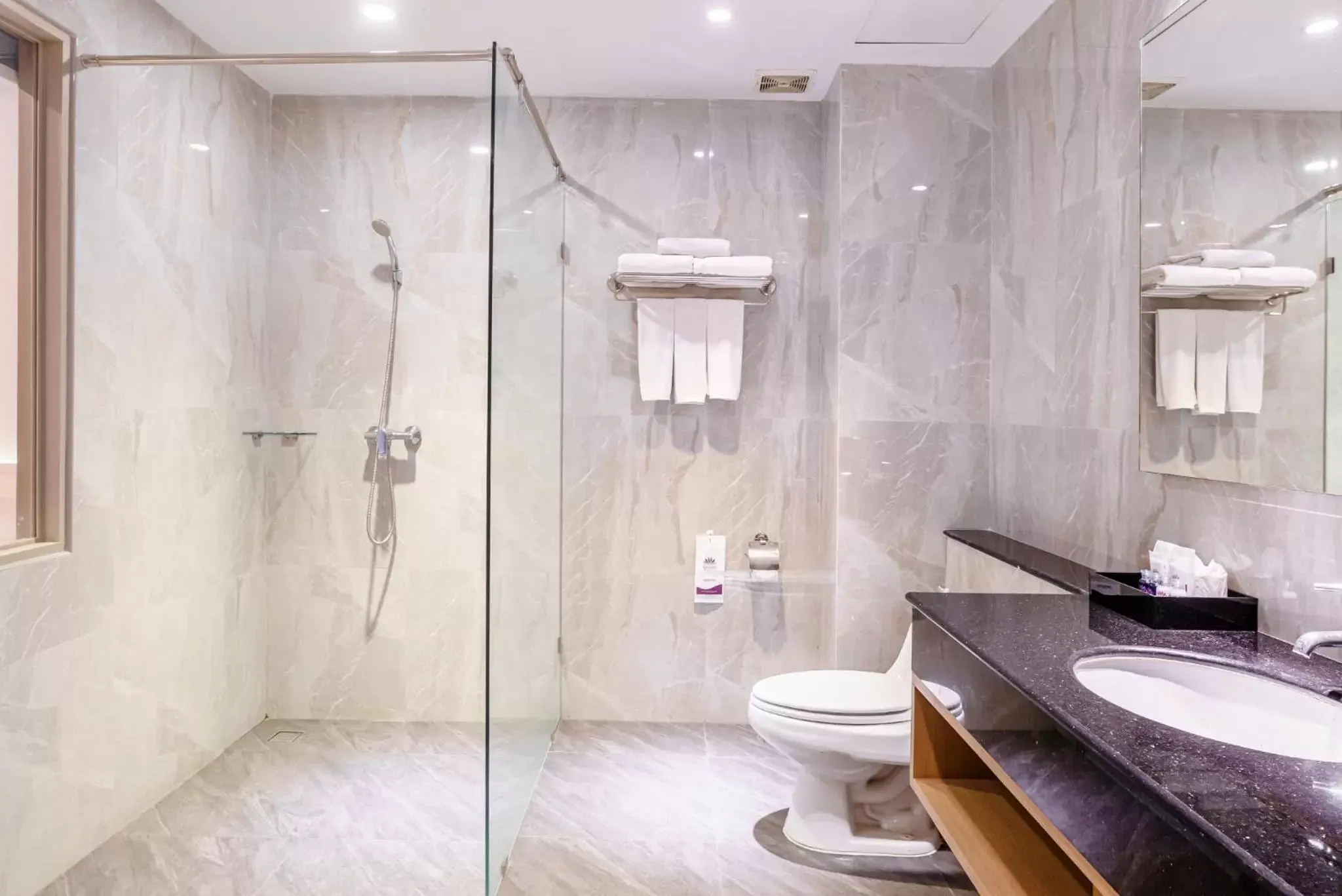 Bathroom in Mike Garden Resort - SHA EXTAR PLUS Bathroom in Mike Garden Resort - SHA EXTAR PLUS