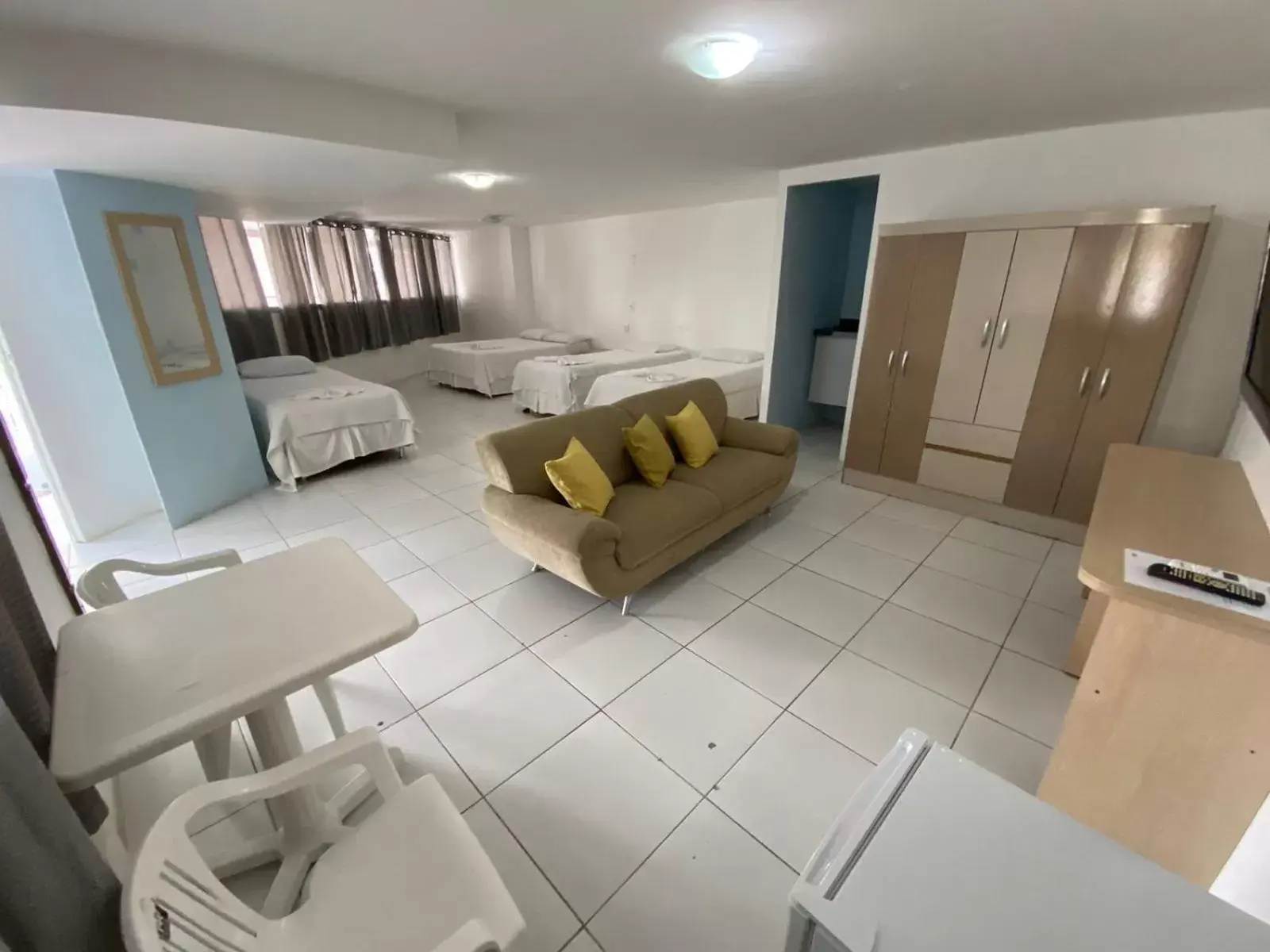 Bedroom, Seating Area in Hotel Porto Salvador