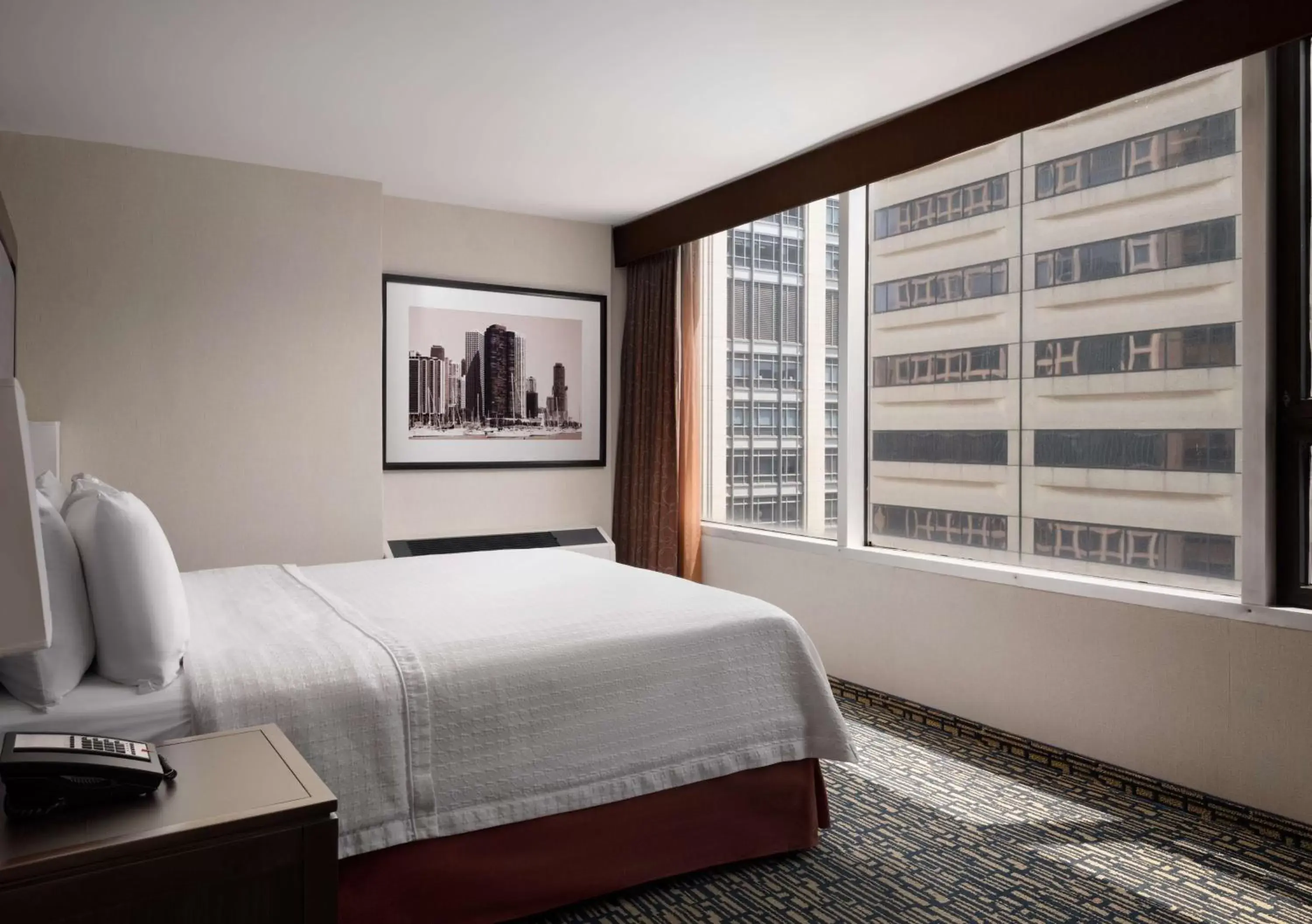 Bed in Homewood Suites by Hilton Chicago Downtown - Magnificent Mile