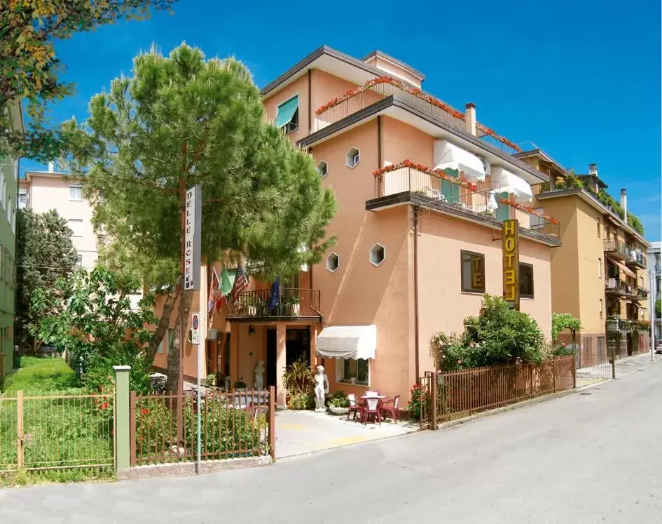 Facade/entrance, Property Building in Hotel Delle Rose