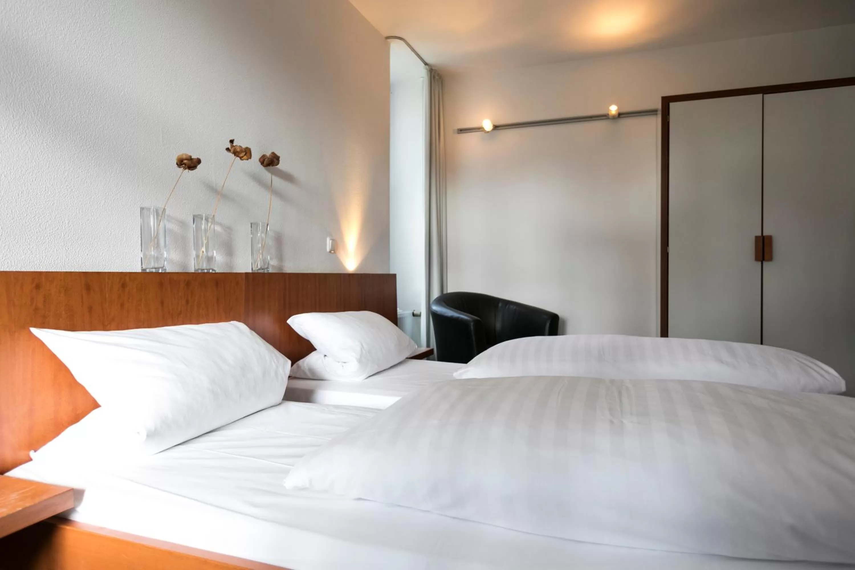 Photo of the whole room, Bed in Wald & Golfhotel Lottental