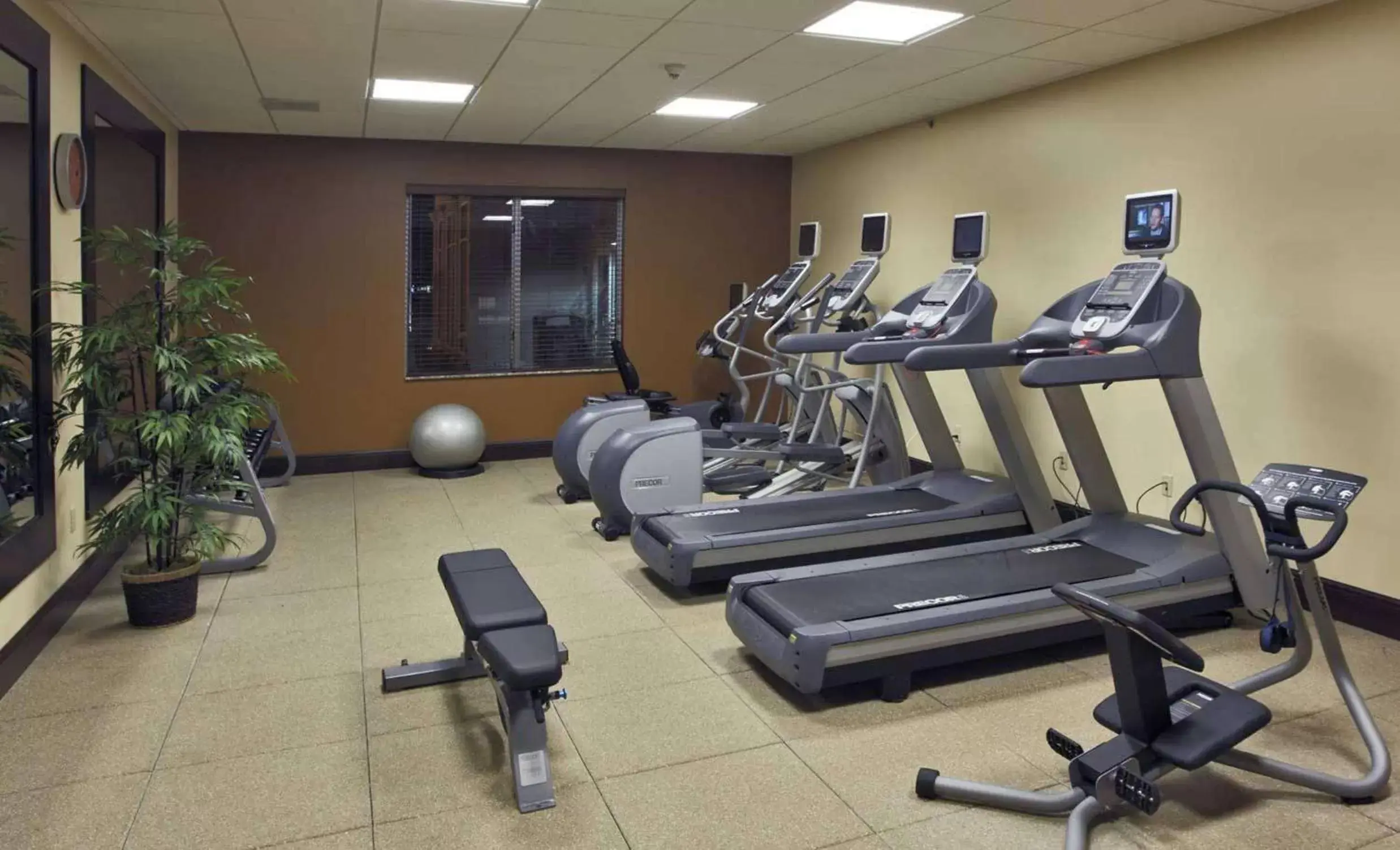 Fitness centre/facilities, Fitness Center/Facilities in Hilton Garden Inn Clovis