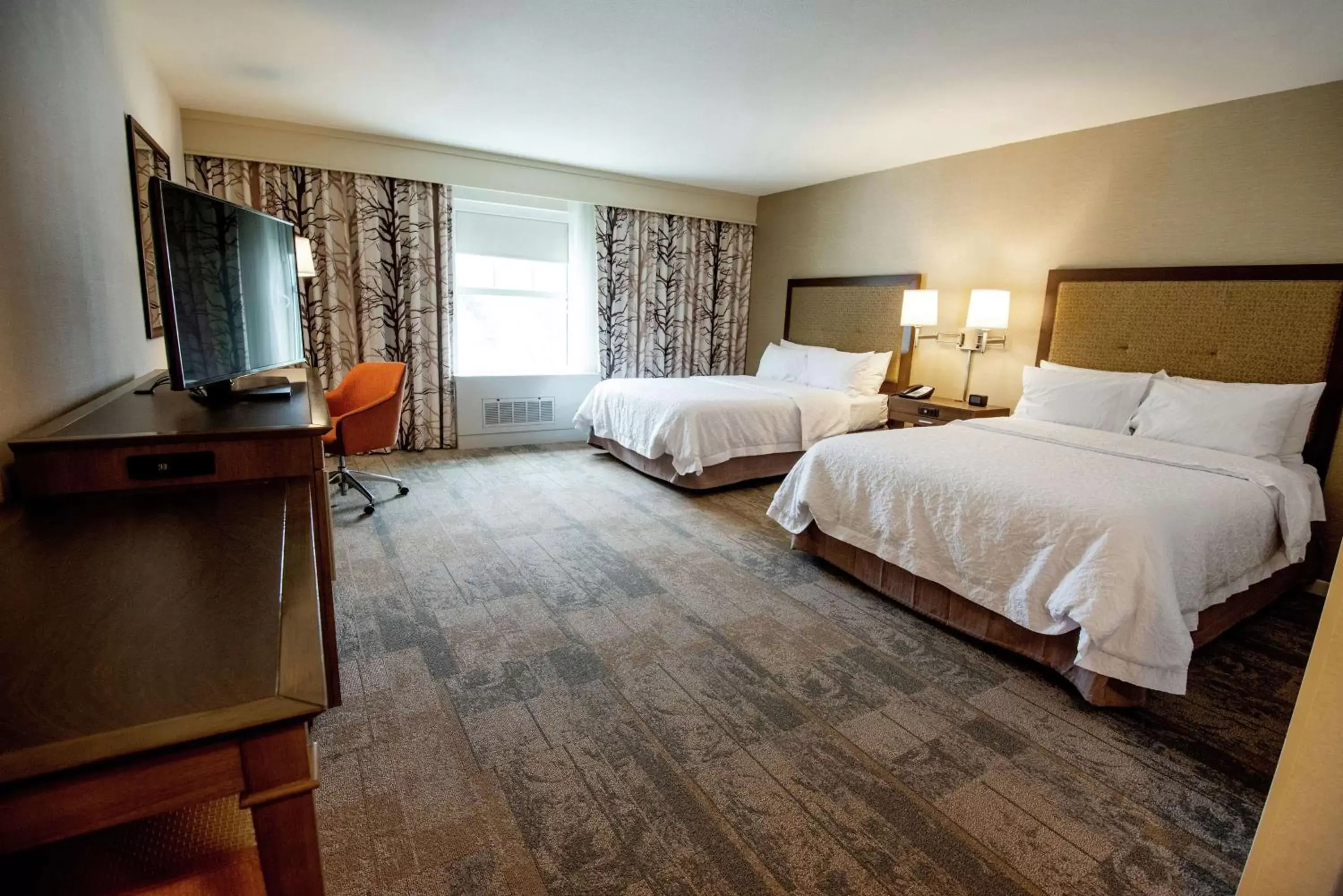 Bedroom in Hampton Inn & Suites Manchester, Vt