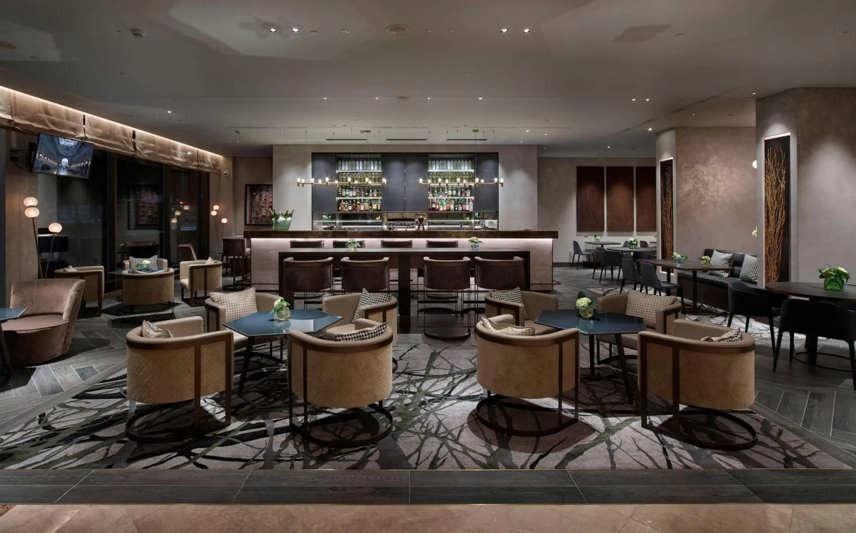 Lounge or bar, Restaurant/Places to Eat in Hilton Milan