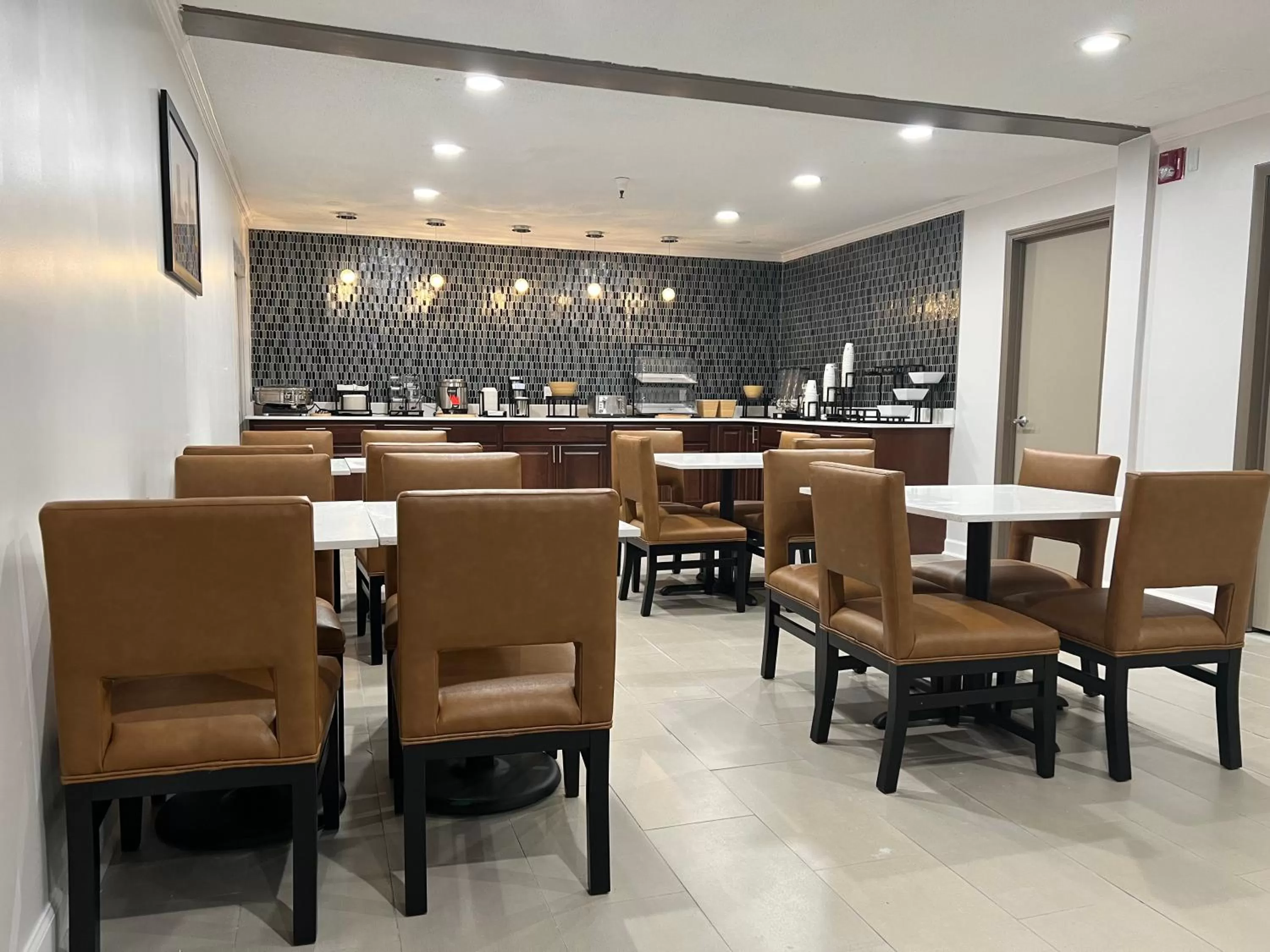 Breakfast in Quality Inn South Bend near Notre Dame