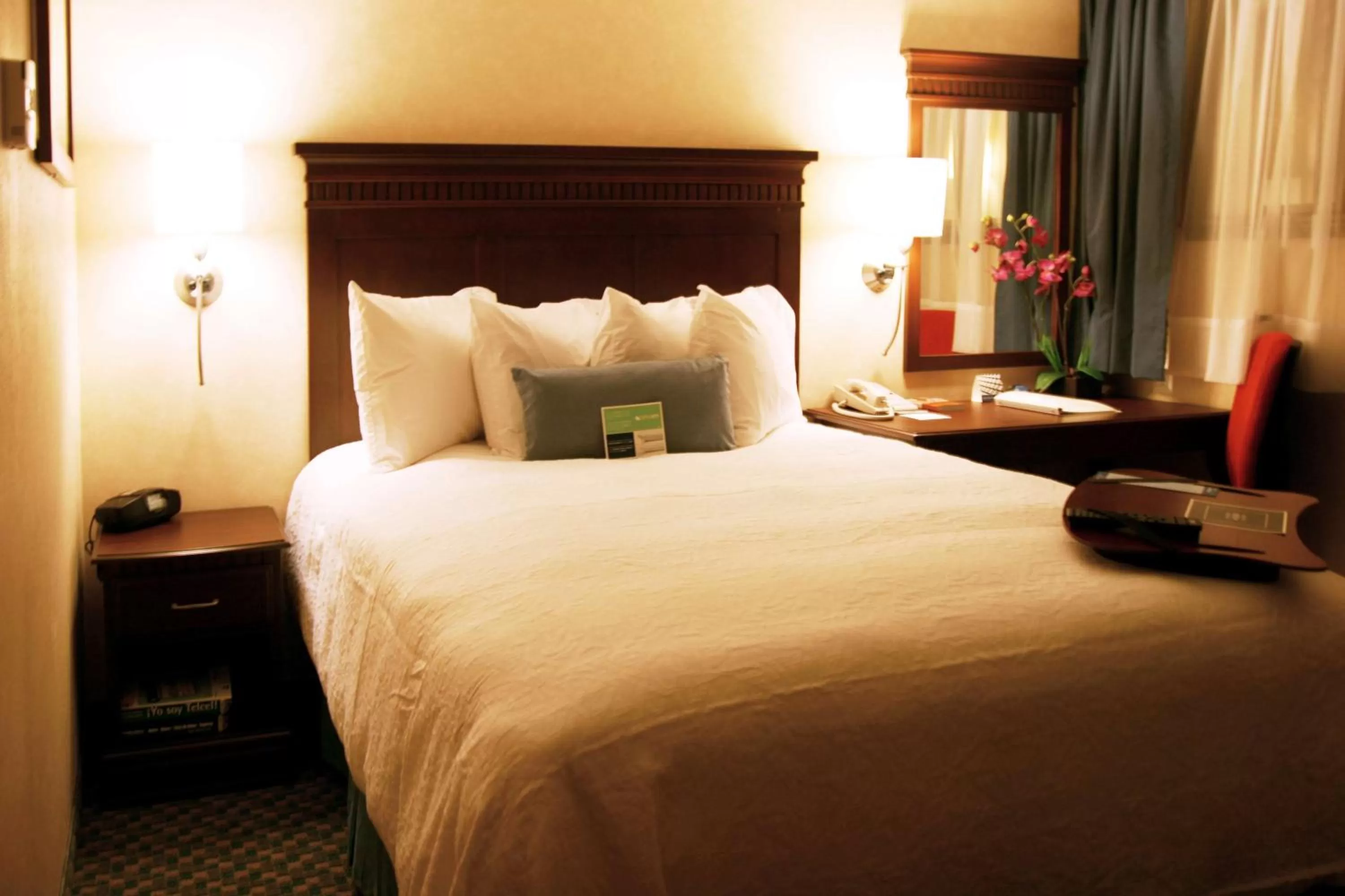 Bed in Hampton Inn & Suites Mexico City - Centro Historico