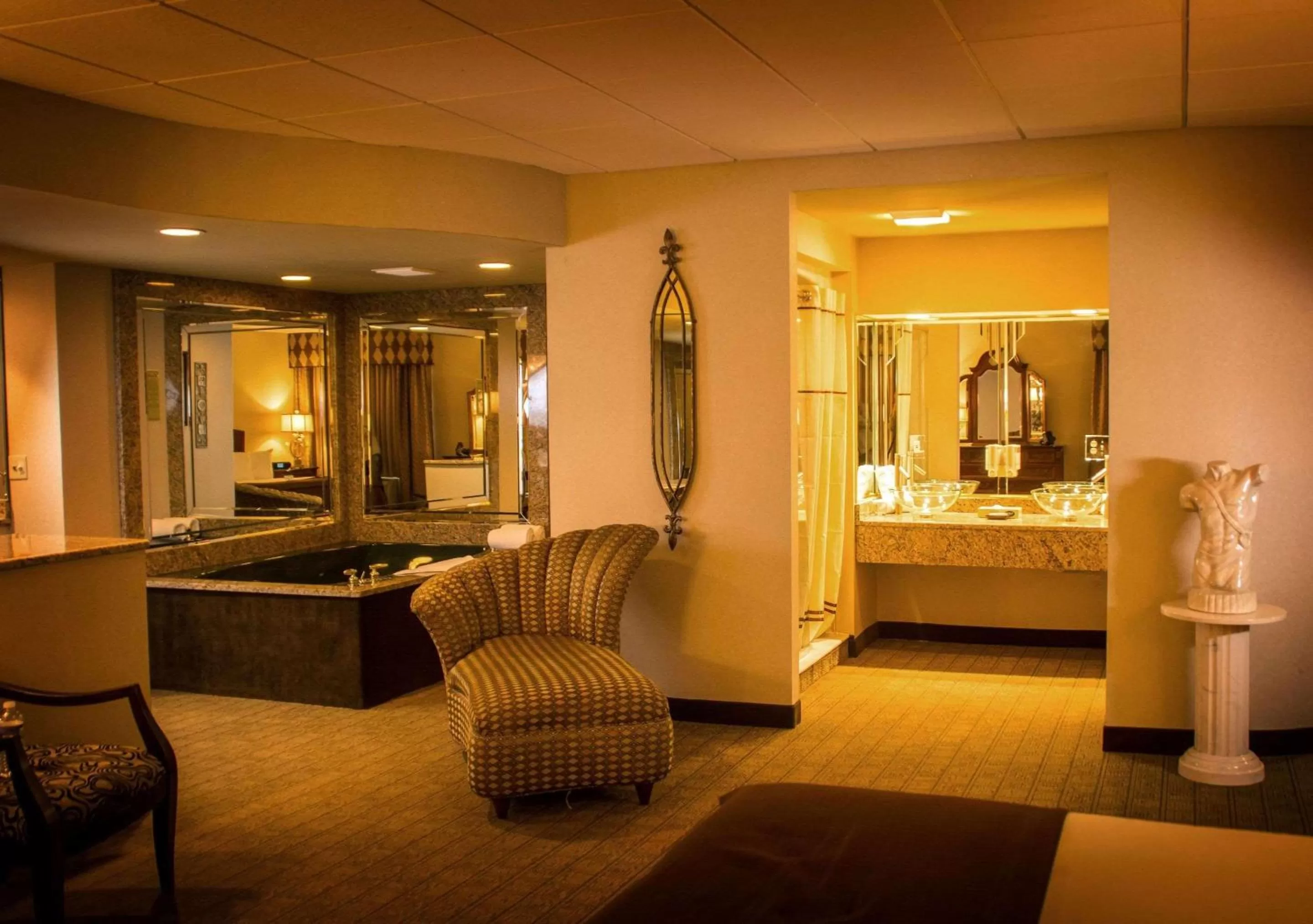 Photo of the whole room, Bed in Garden Place Hotel