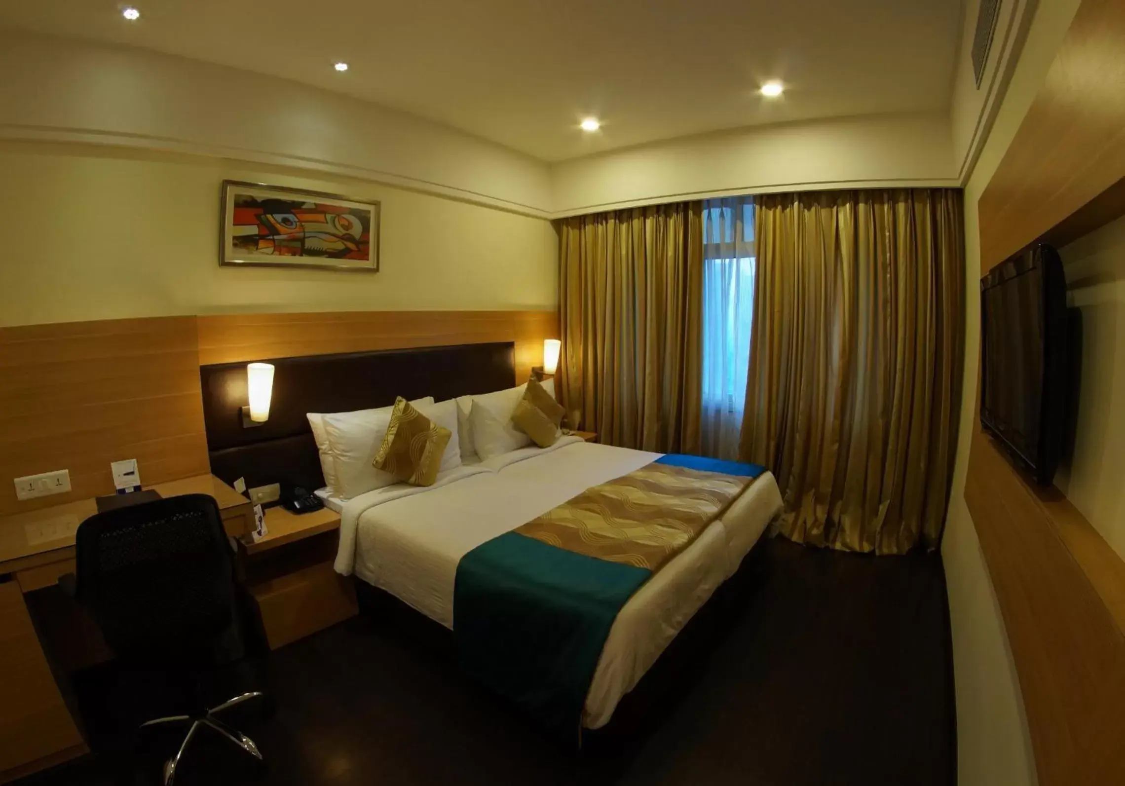 Bedroom, Bed in Fortune Park Galaxy, Vapi - Member ITC's Hotel Group