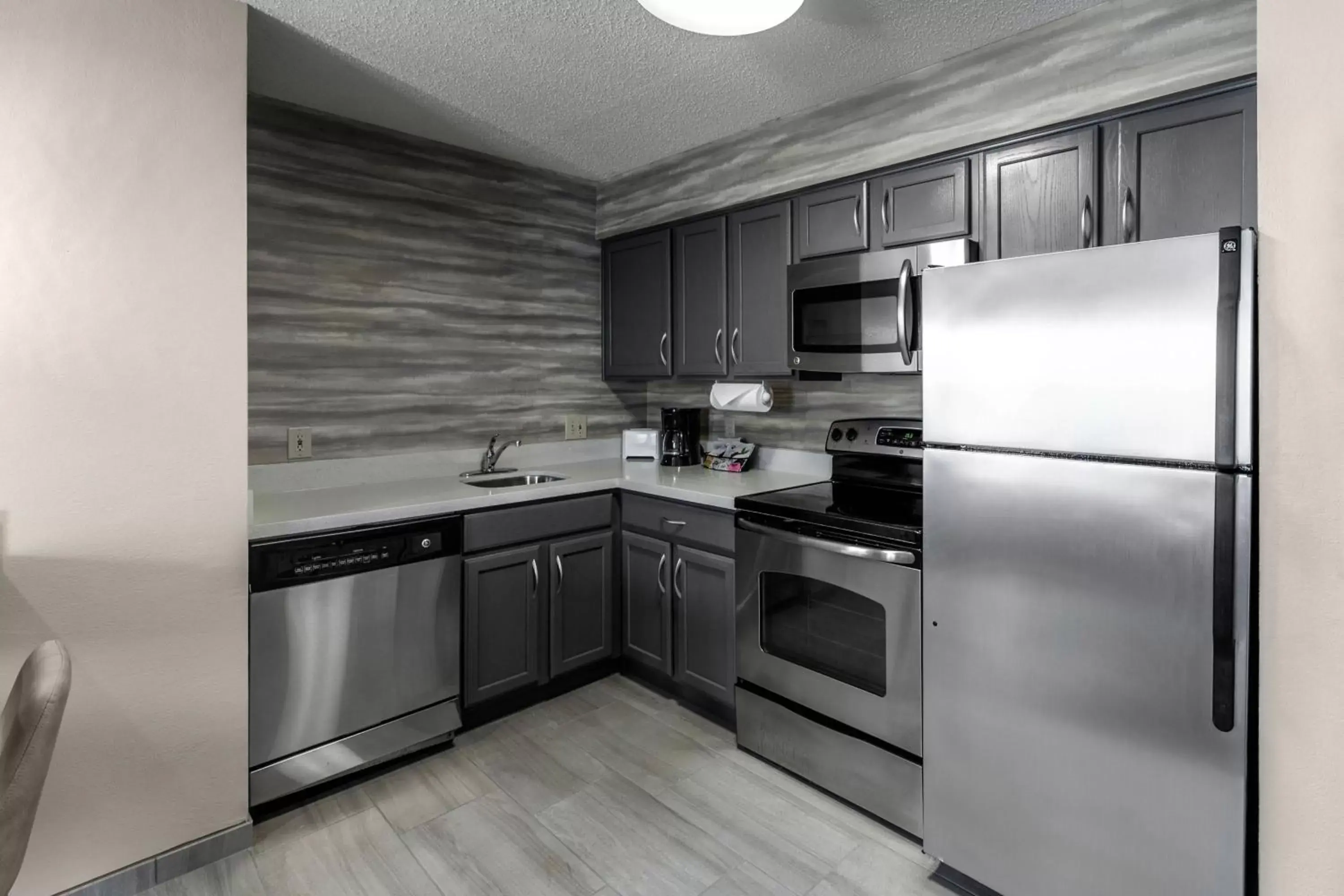 Kitchen or kitchenette, Kitchen/Kitchenette in Residence Inn Columbus Easton