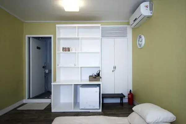 Photo of the whole room, Kitchen/Kitchenette in Crib 49 Guesthouse Seoul - foreigner only