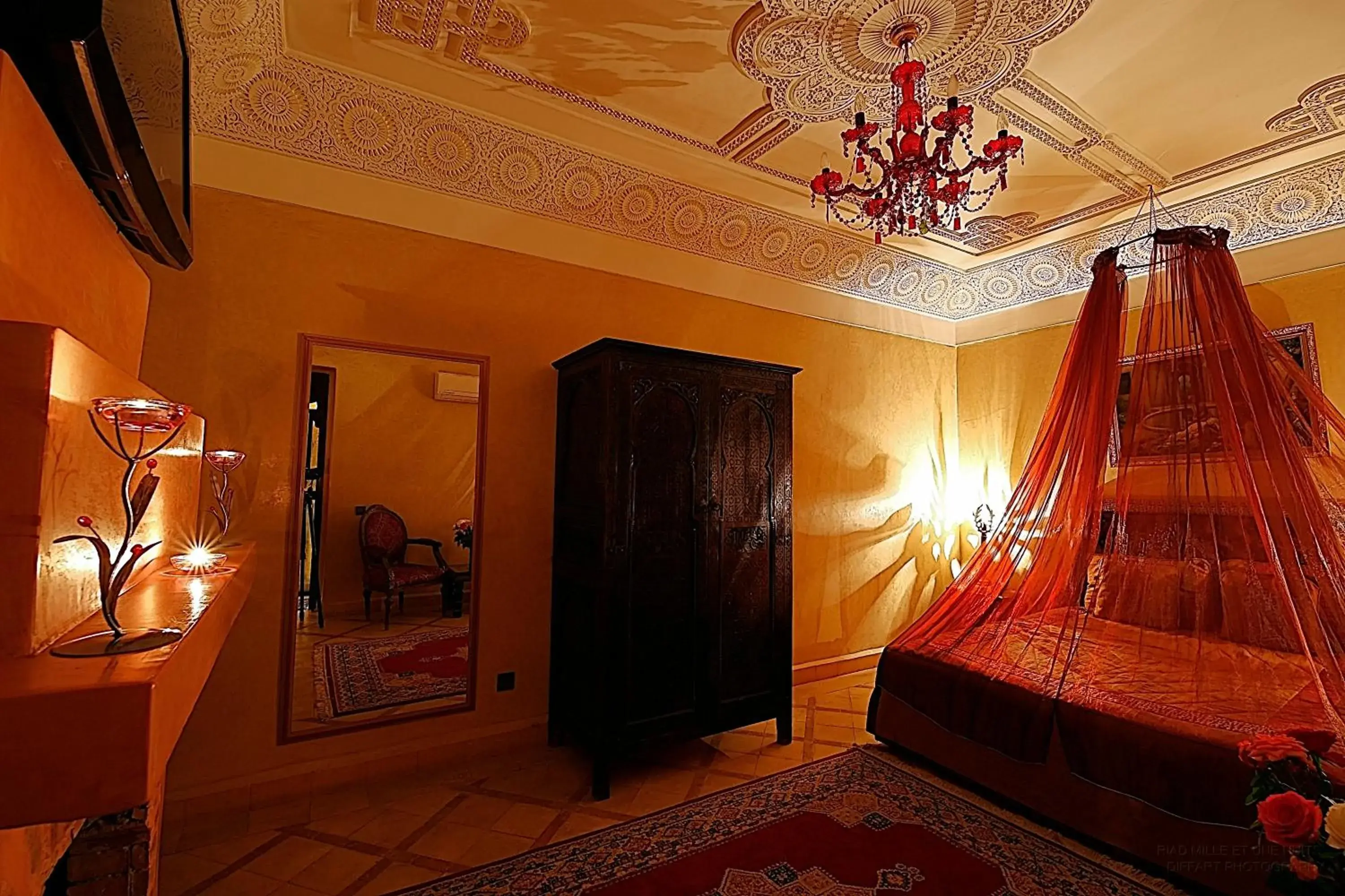 Bed, Seating Area in Riad Mille Et Une Nuits