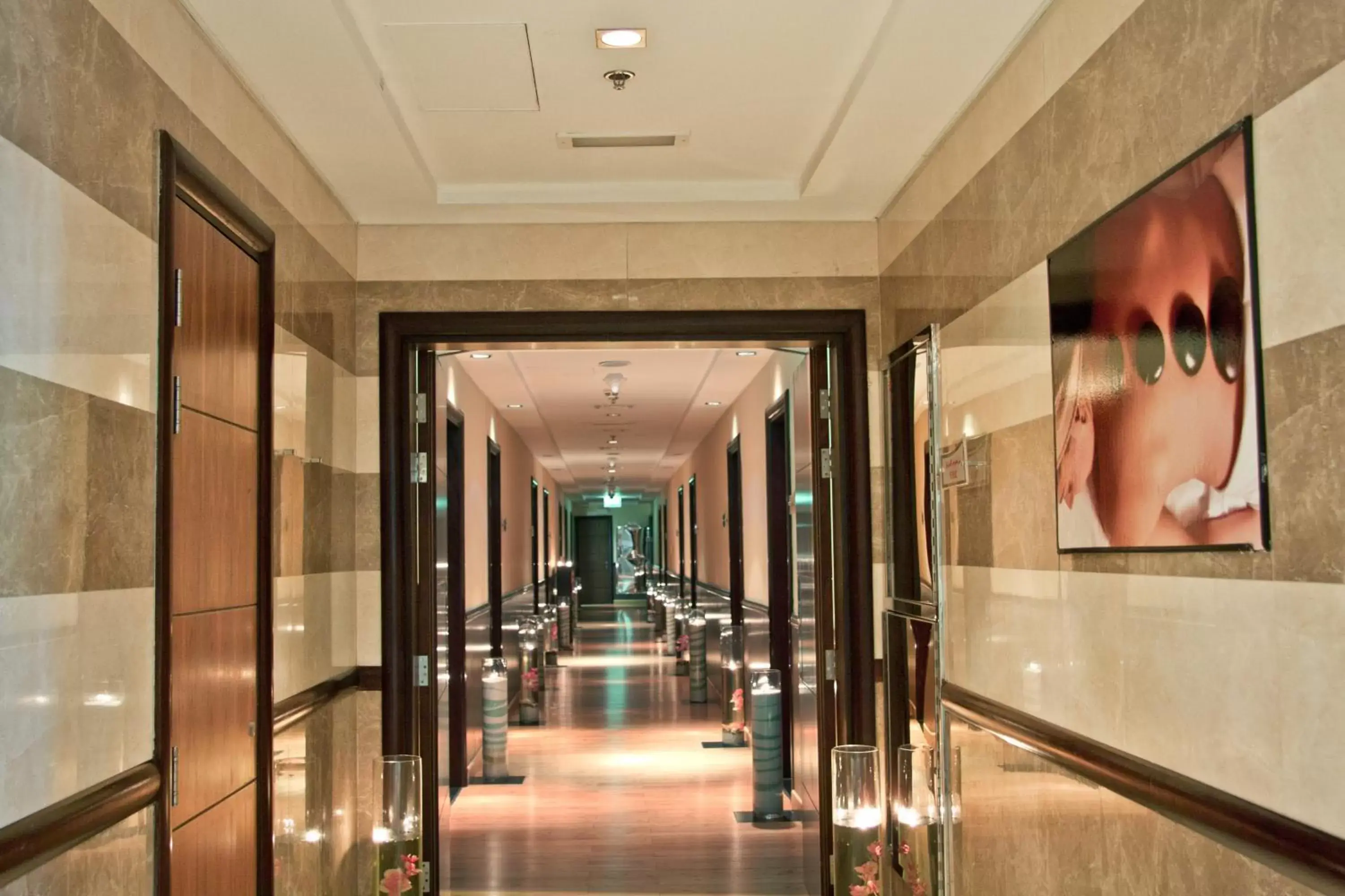 Spa and wellness centre/facilities, Lobby/Reception in Ramee Rose Hotel