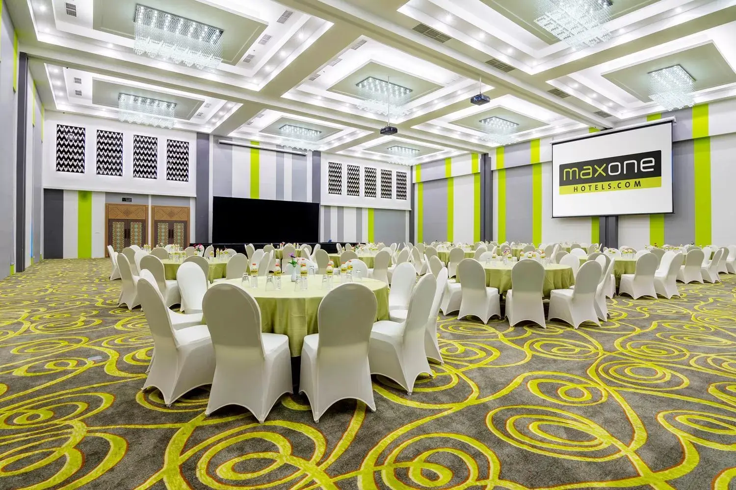 Banquet Facilities in MaxOneHotels at Resort Makassar