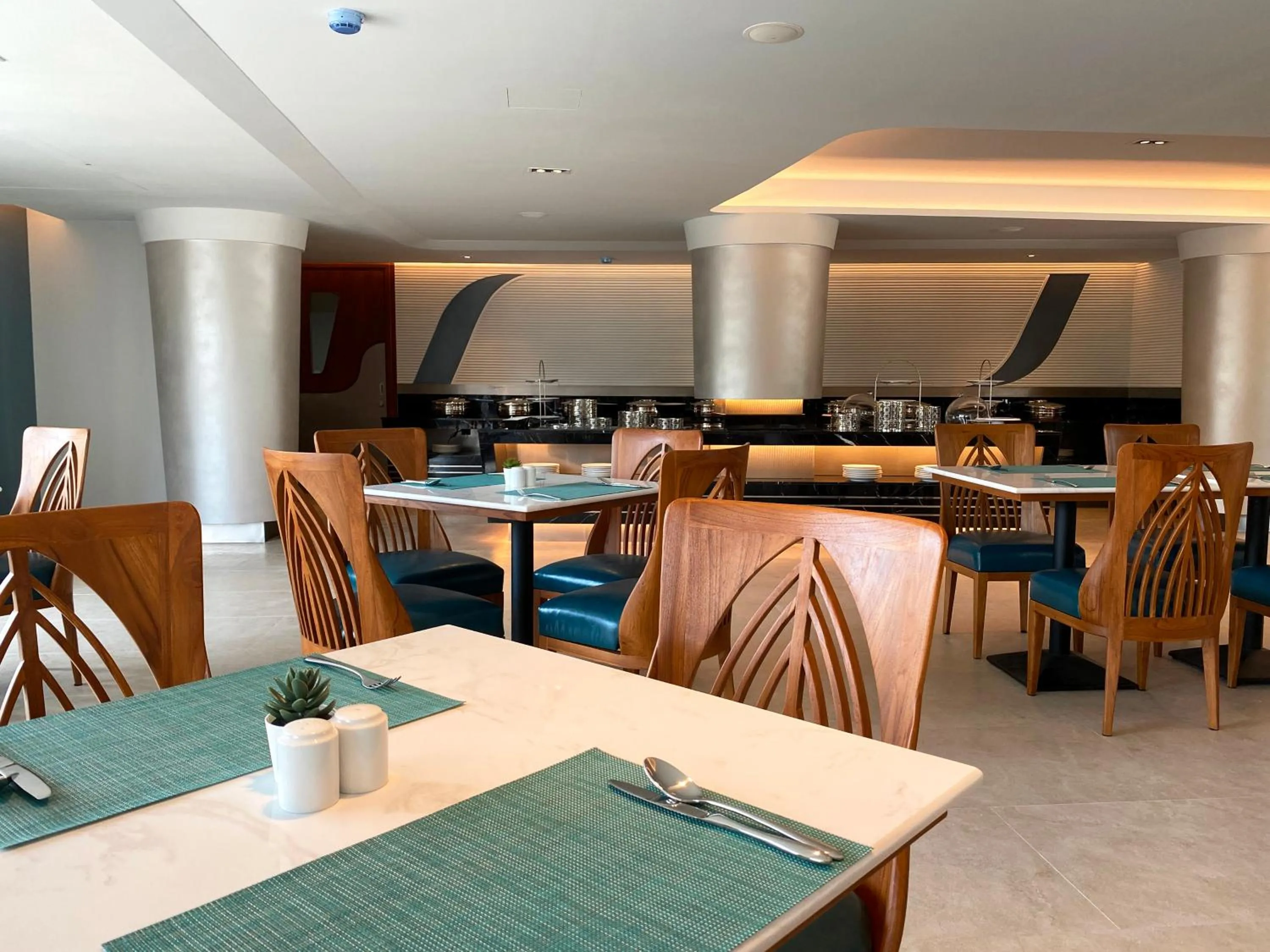 Restaurant/places to eat in The Oceanic Sportel Phuket - SHA Extra Plus