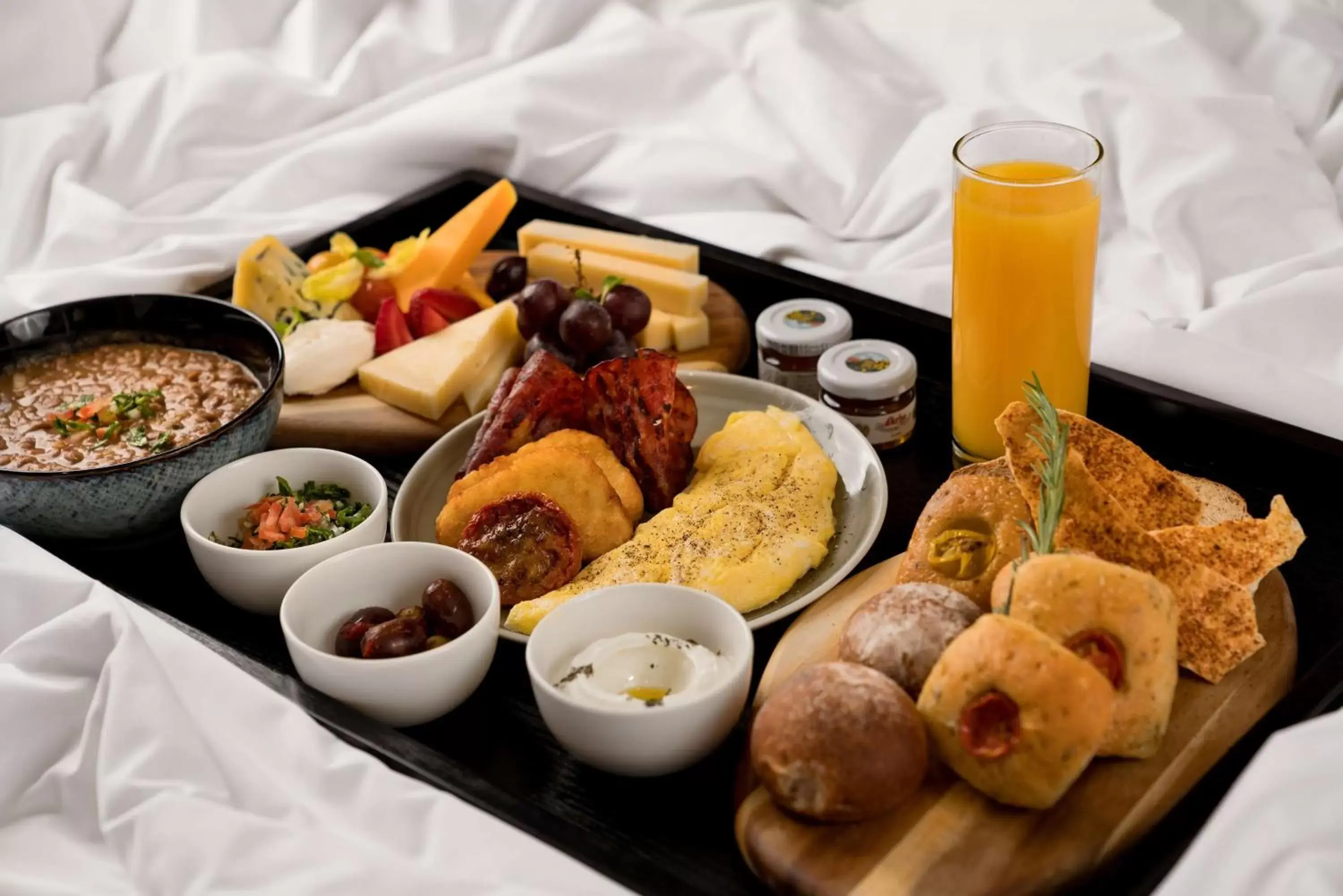 Restaurant/places to eat, Breakfast in Radisson Blu Hotel Riyadh Qurtuba