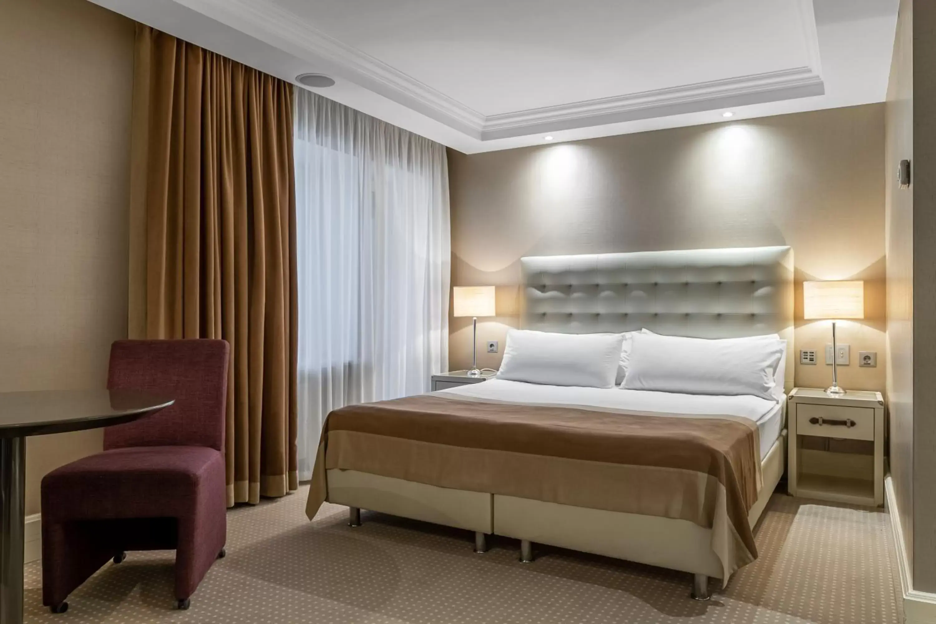Junior Suite Business Class - single occupancy in Maidan Palace Hotel Junior Suite Business Class - single occupancy in Maidan Palace Hotel