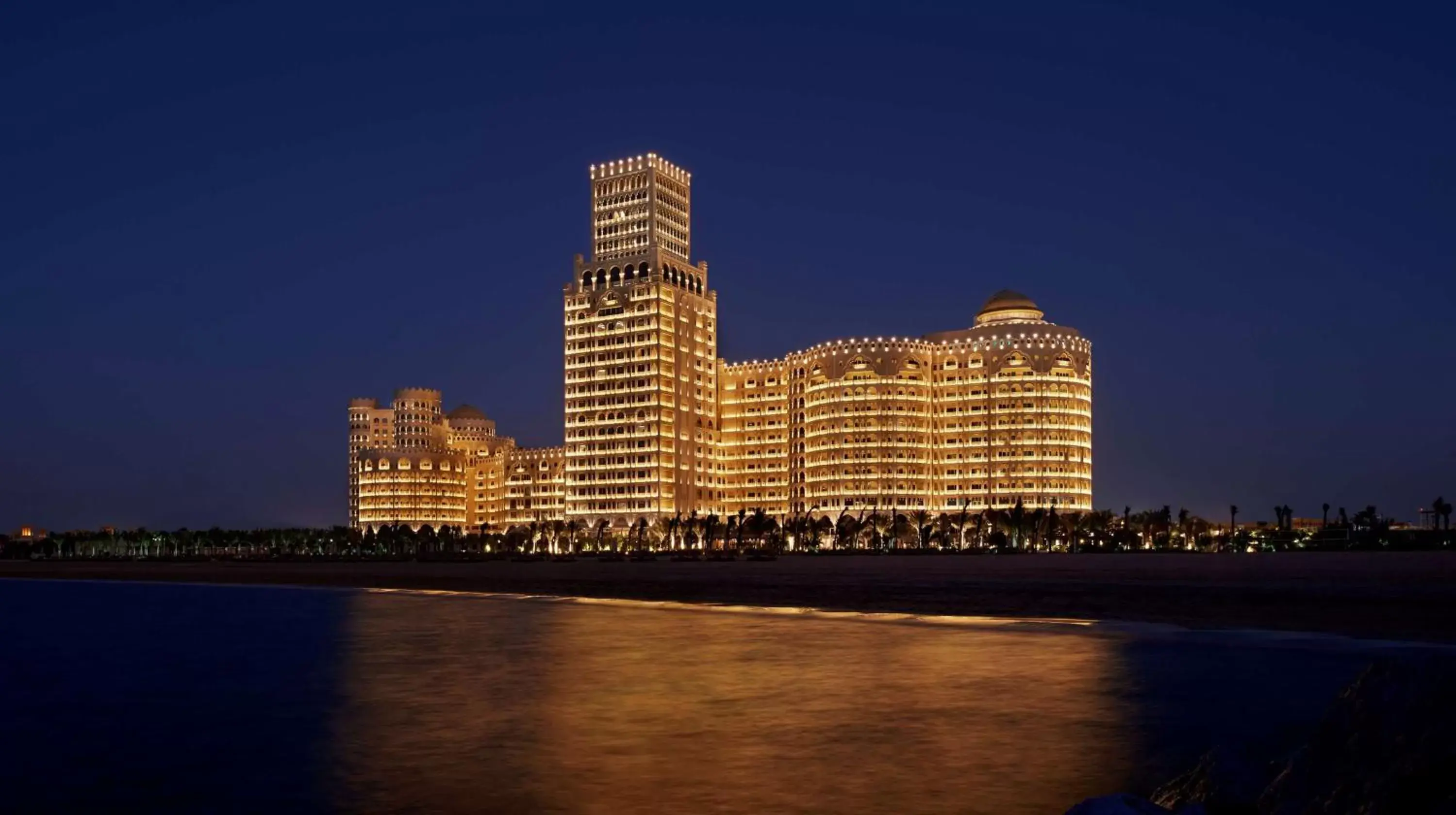 Property building in Waldorf Astoria Ras Al Khaimah