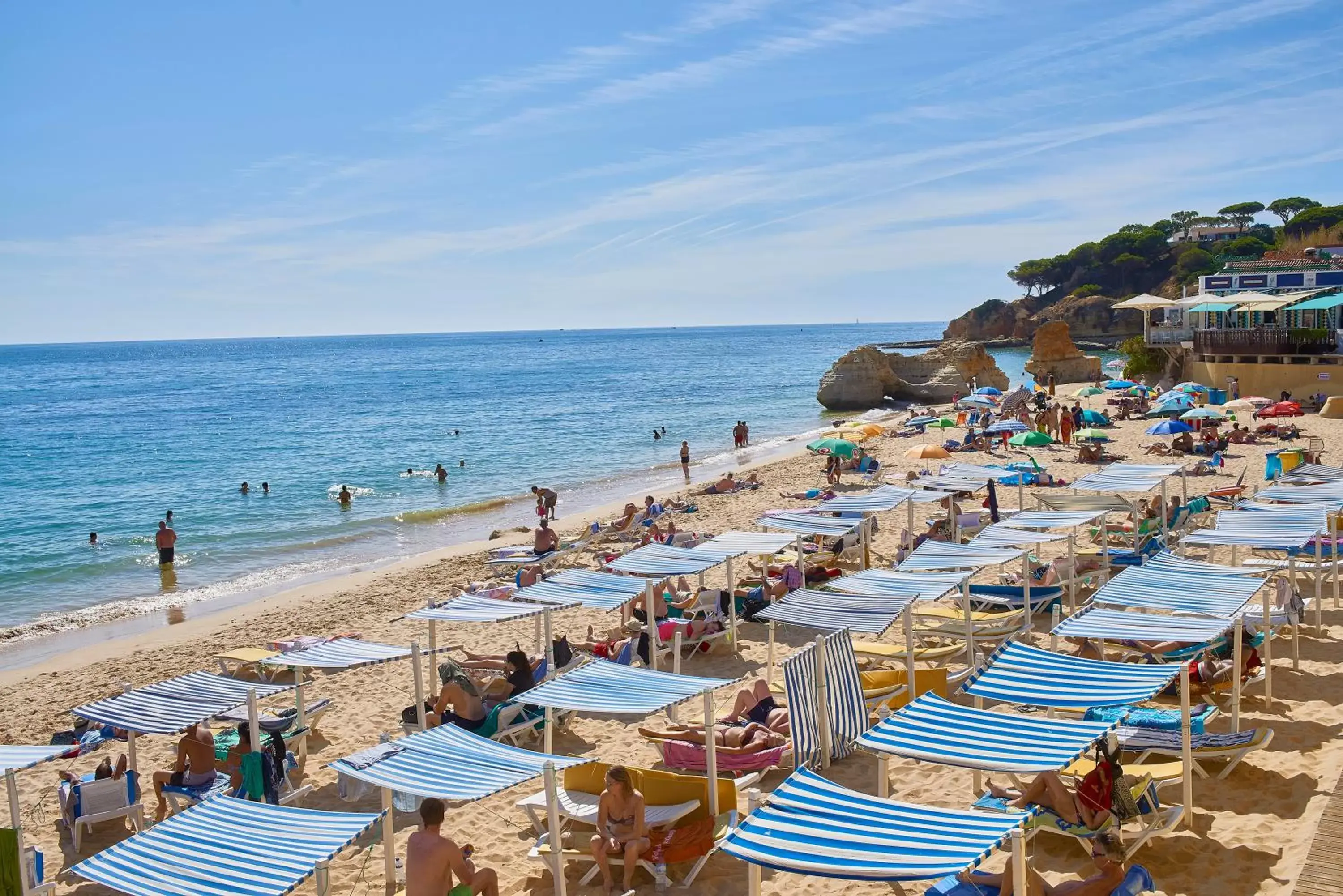 Beach in Oceanus Aparthotel