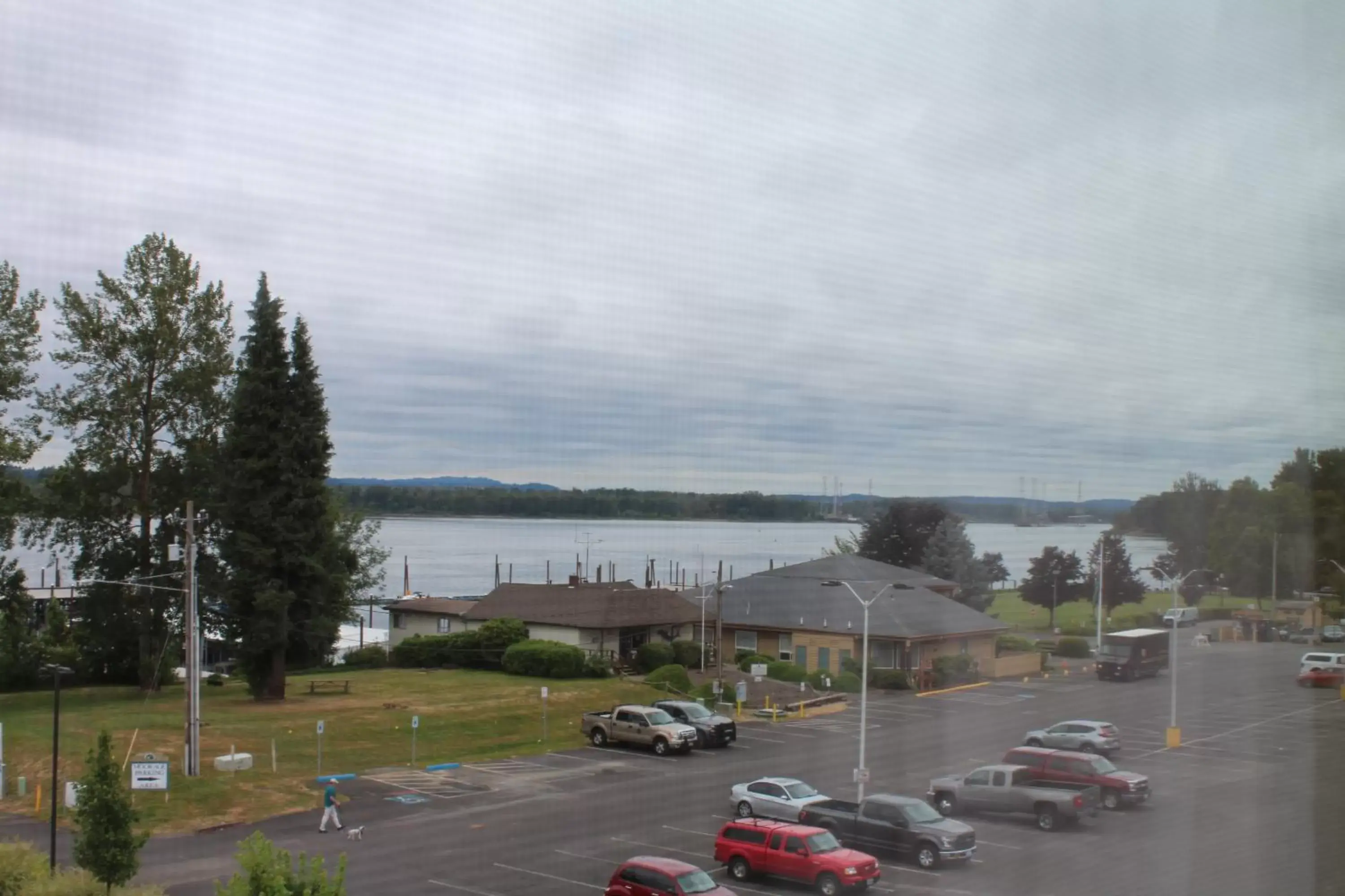 River view in Best Western Plus Port of Camas-Washougal Convention Center