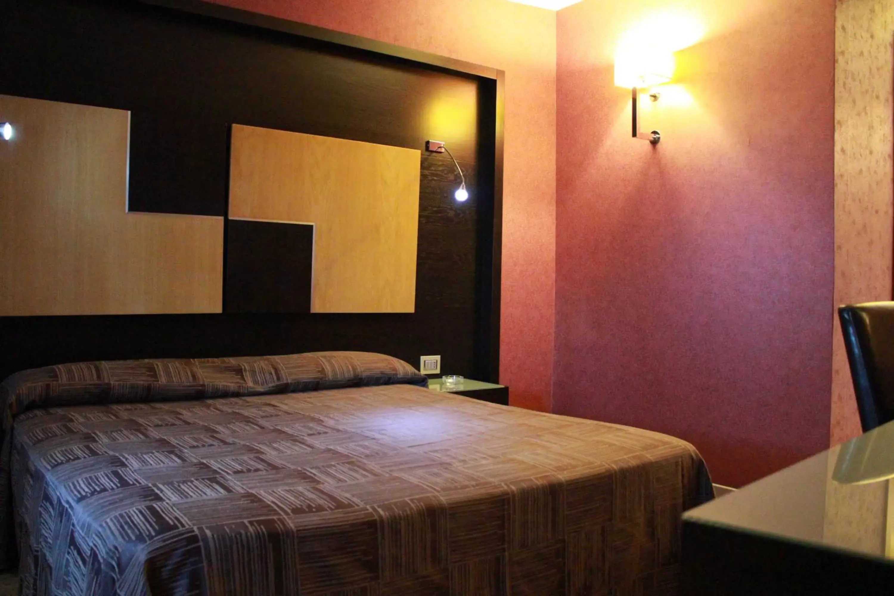 Photo of the whole room, Bed in Hotel Ginepro