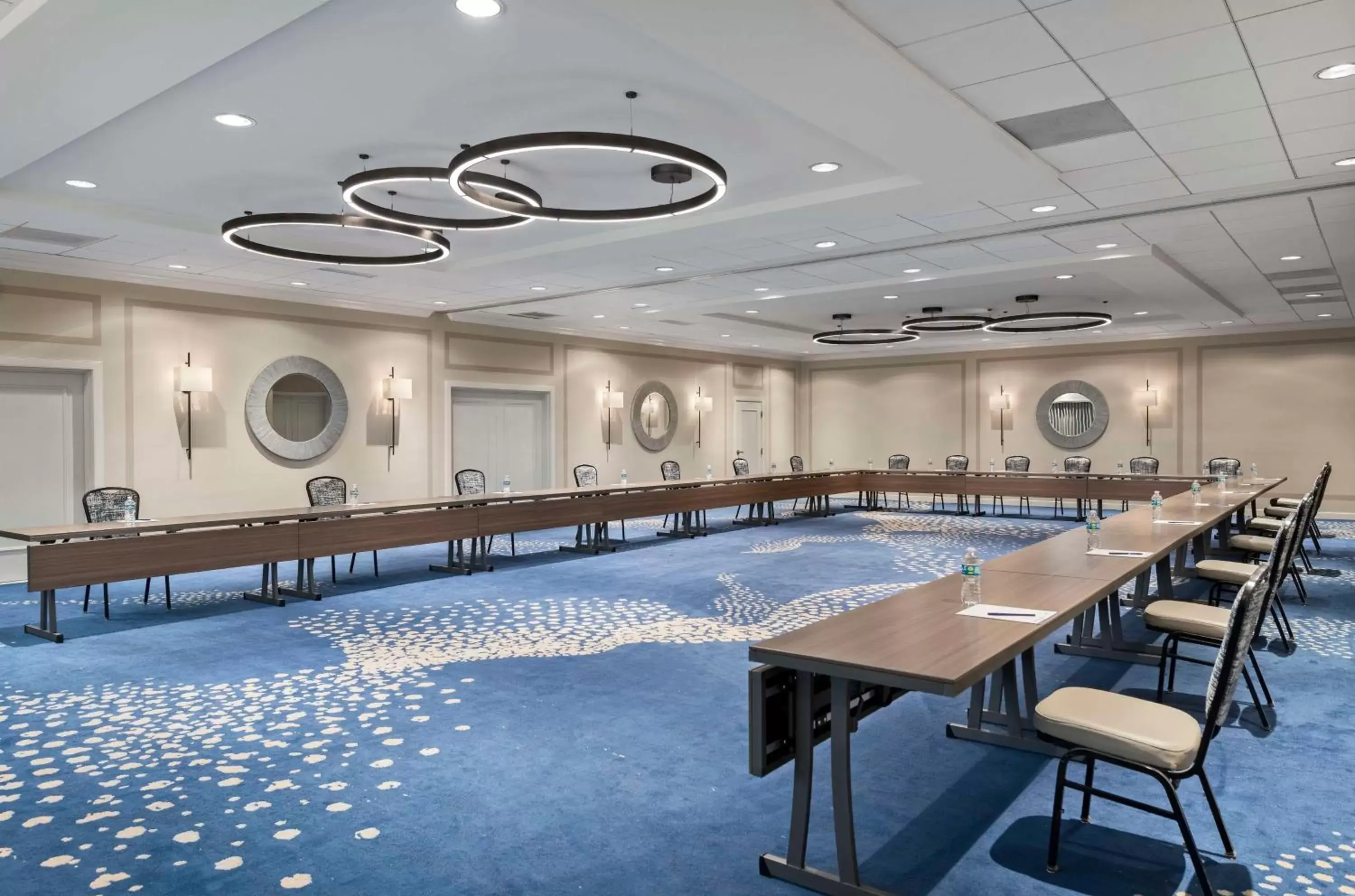 Meeting/conference room, Swimming Pool in DoubleTree Suites by Hilton Naples