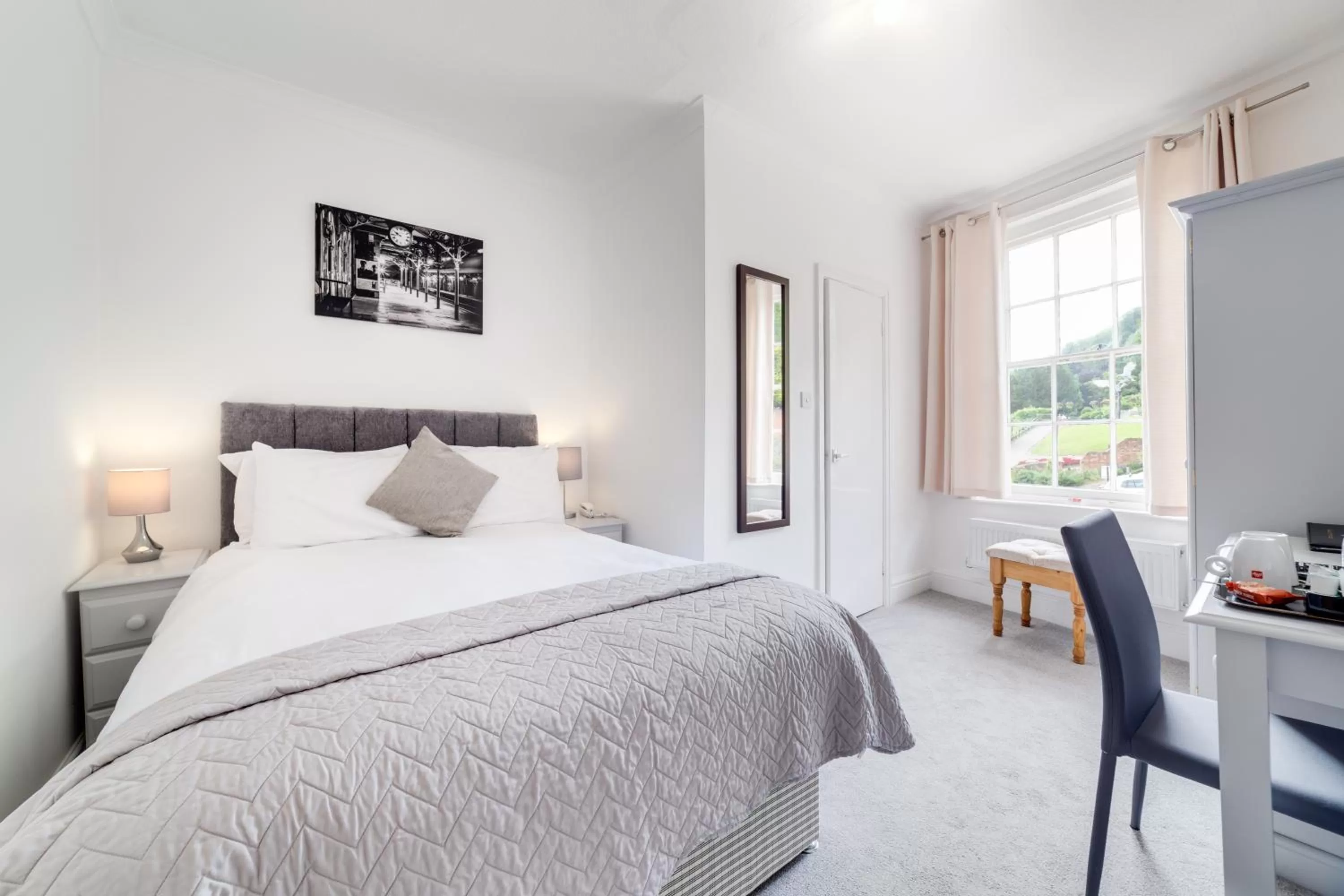 Economy Double Room in Mount Pleasant Hotel