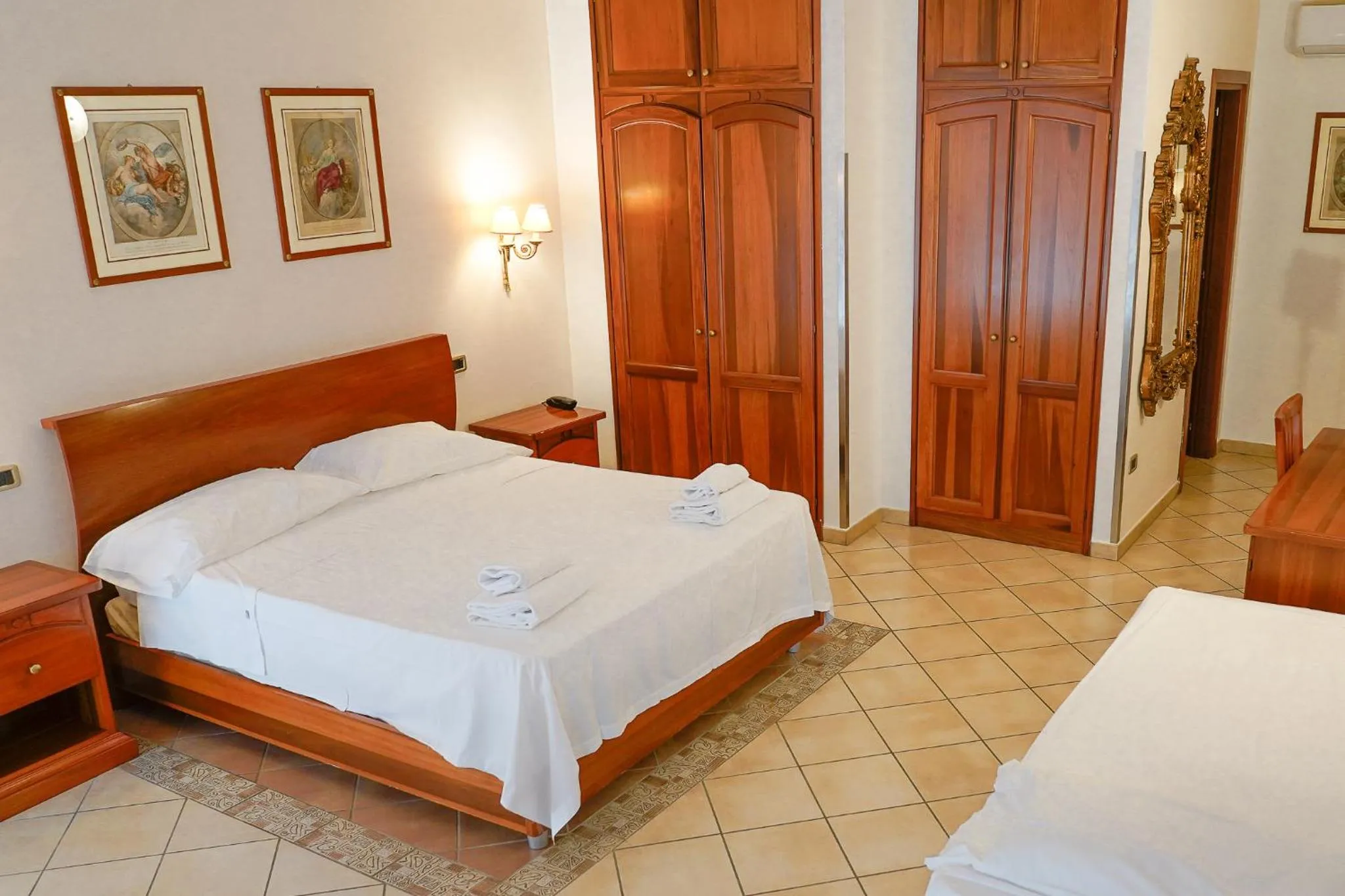 Bedroom, Bed in Hotel Ristorante Garibaldi