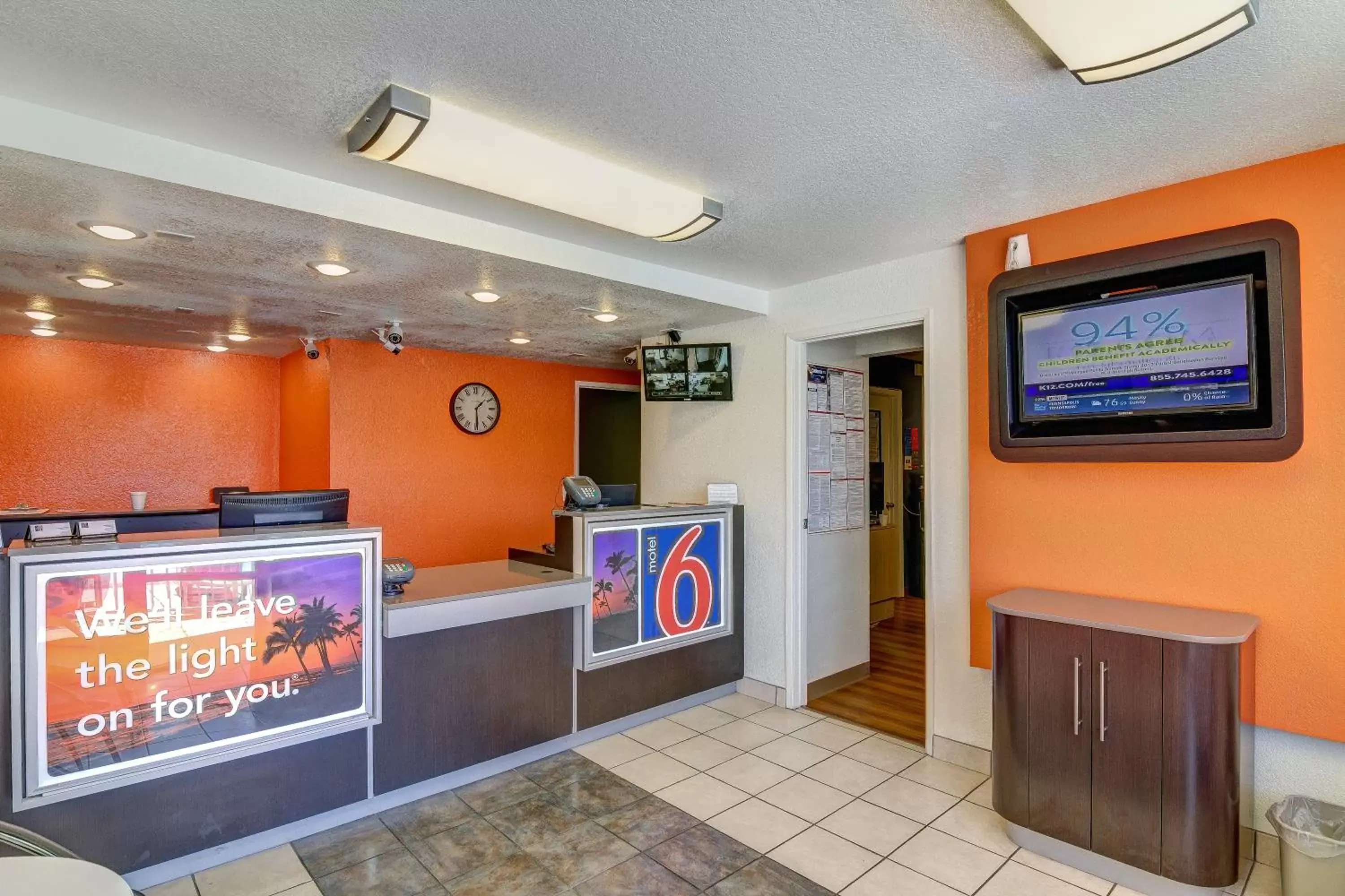 TV and multimedia in Motel 6-Simi Valley, CA