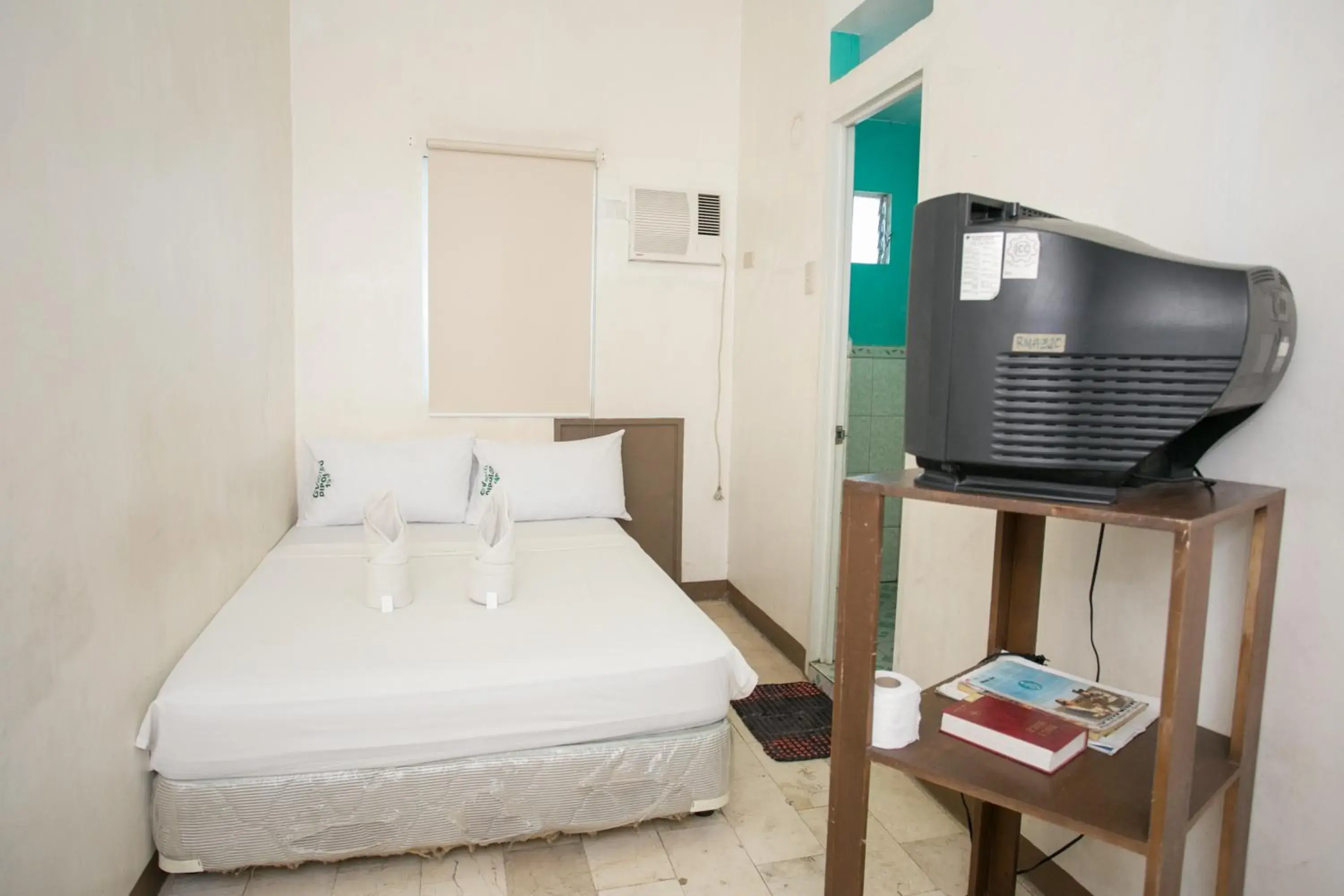 Budget Double Room in GV Hotel - Dipolog