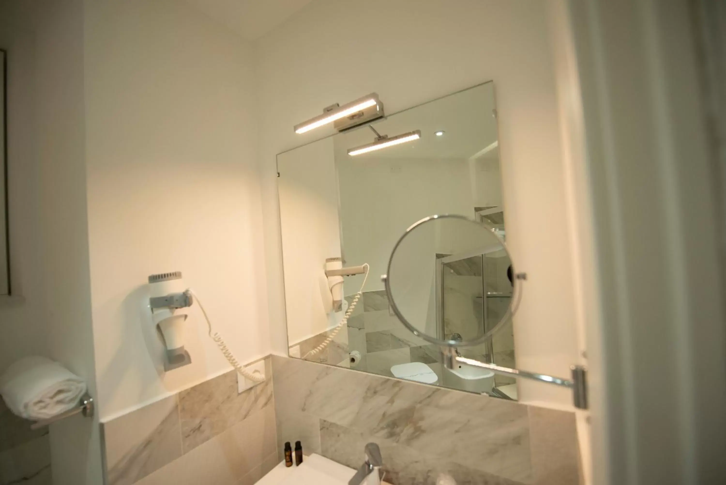 Bathroom in Aether Suites Tropea - Free Parking