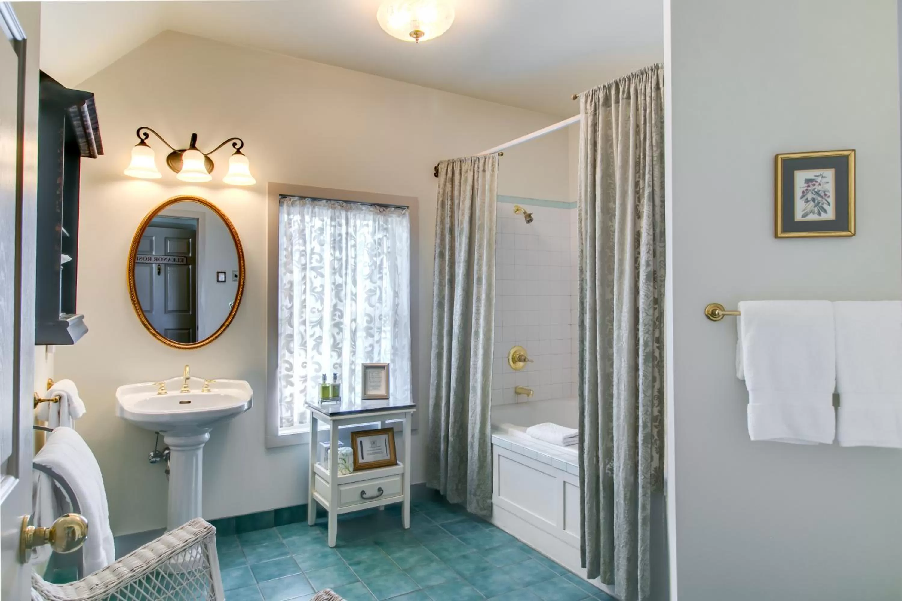 Bathroom in Winchester Inn