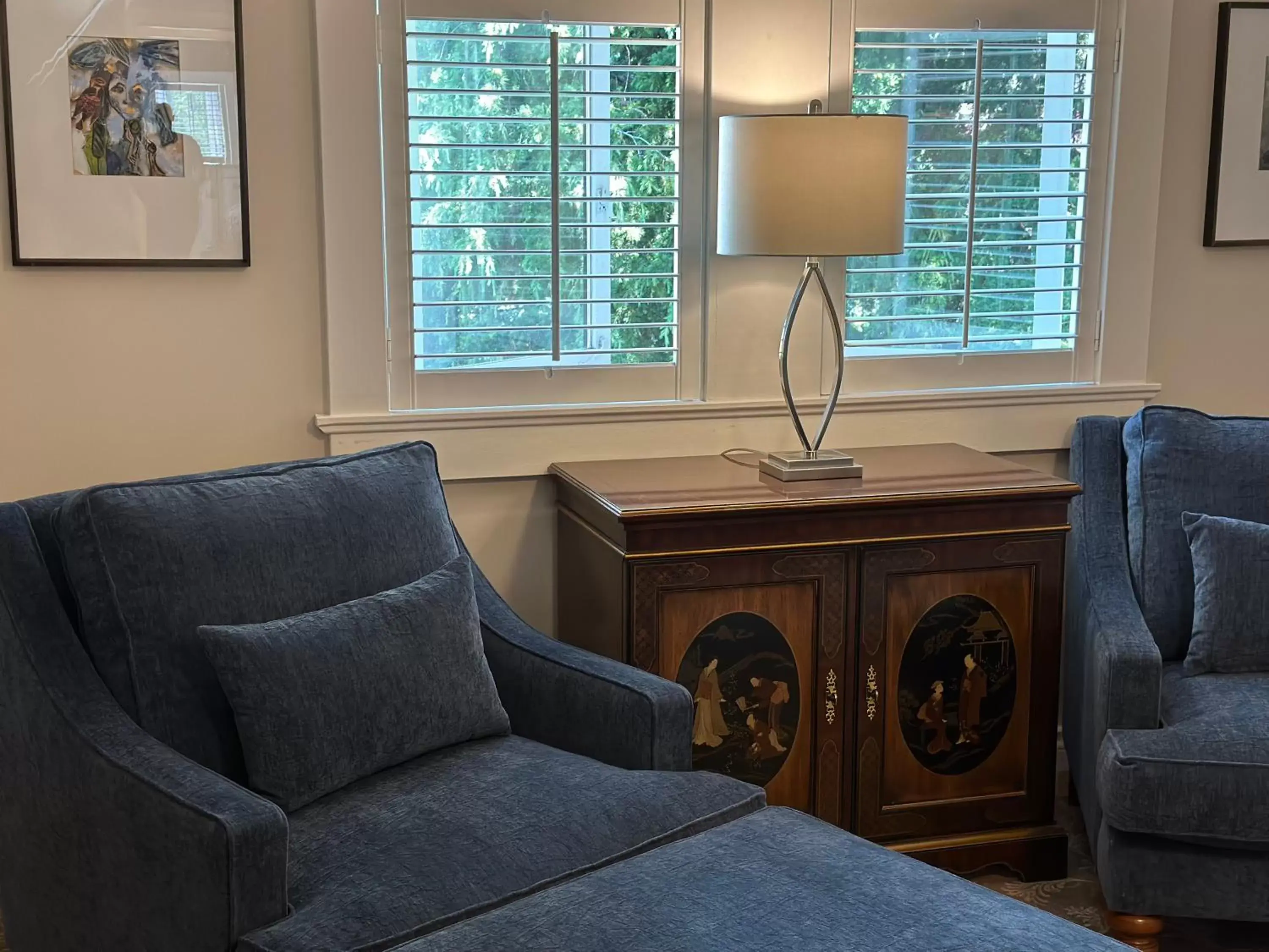 Seating Area in West End Guest House