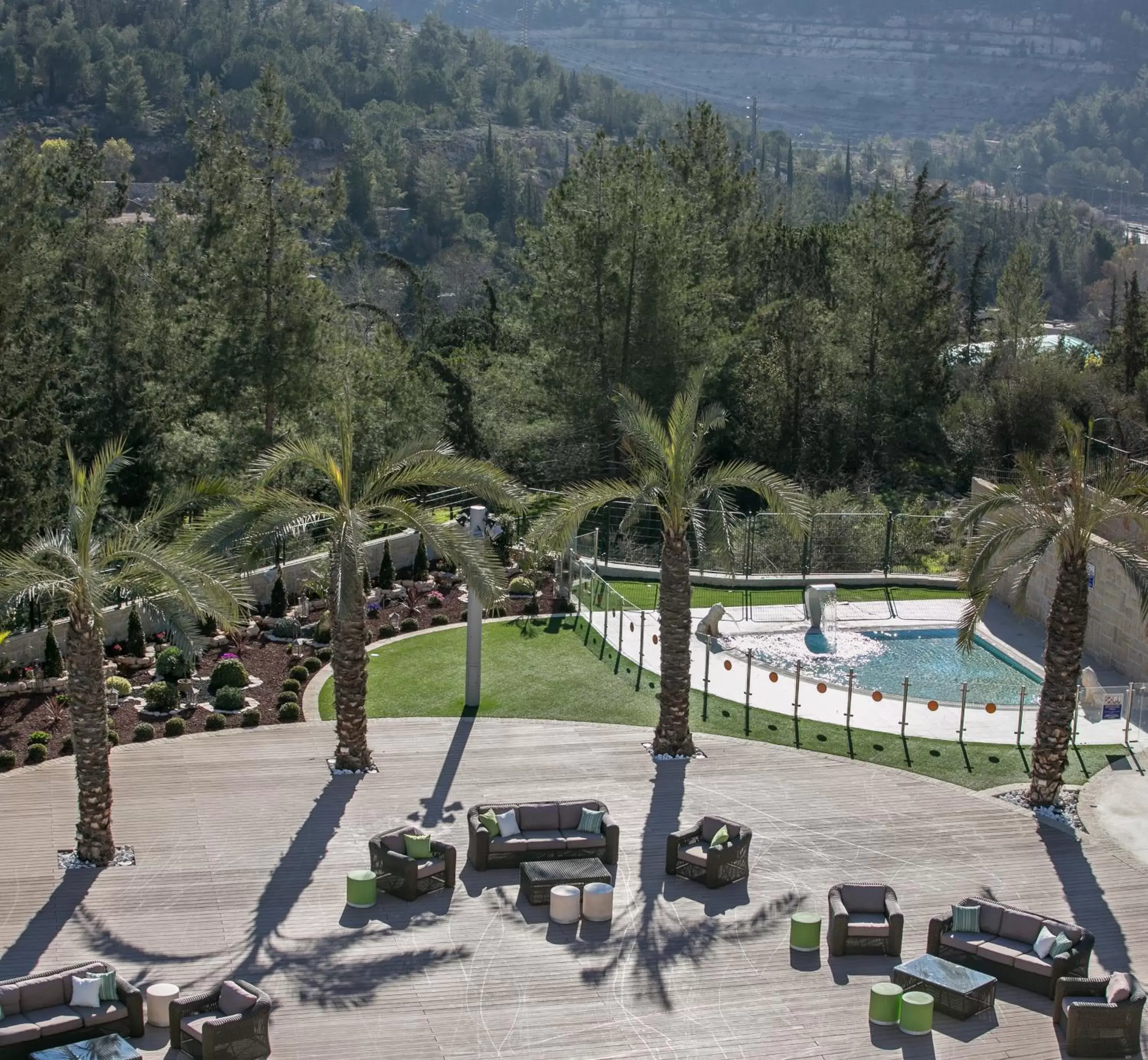 Swimming pool in Hotel Yehuda