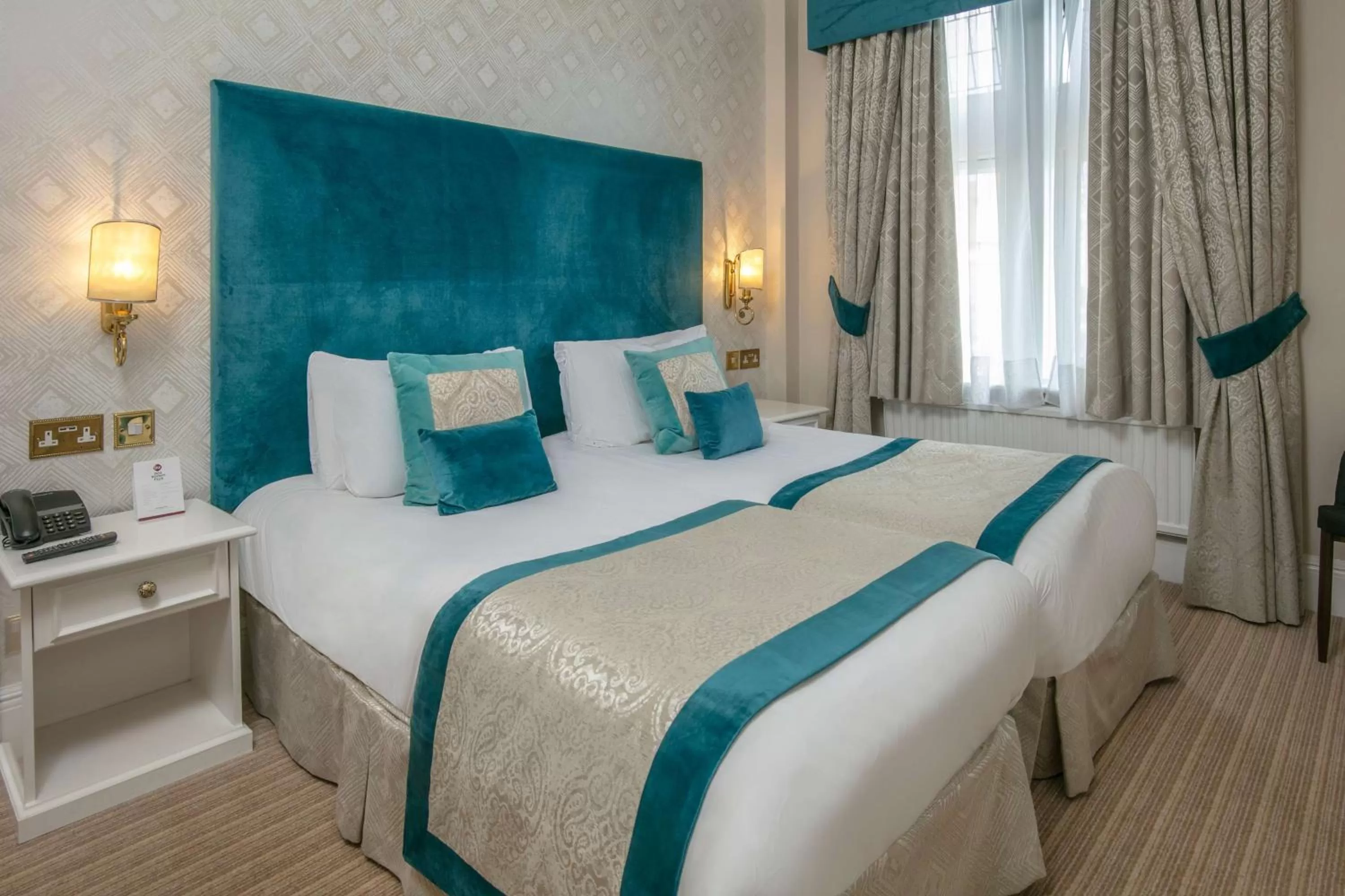 Bedroom, Bed in Burlington Hotel, BW Premier Collection by Best Western