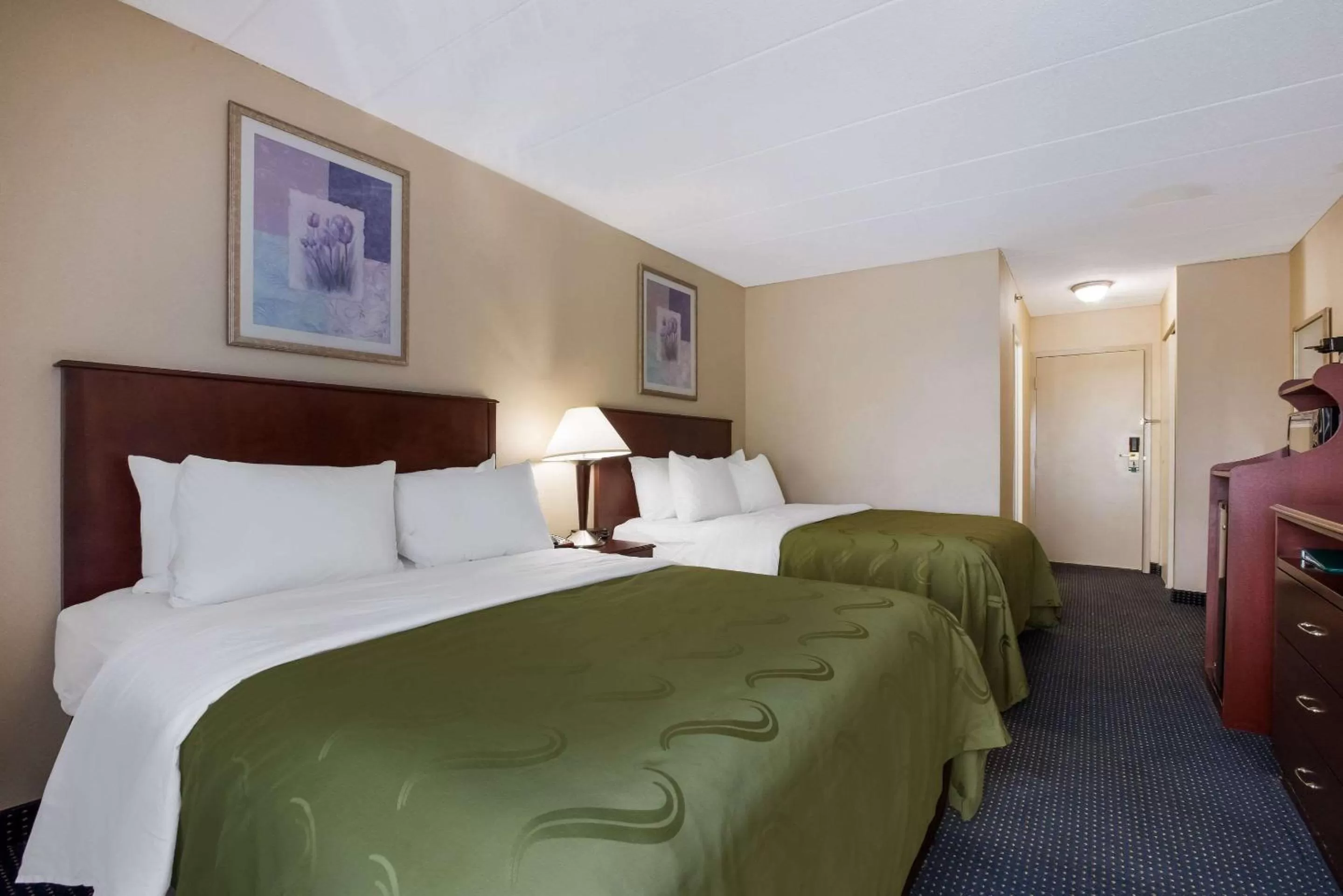 Bedroom, Bed in Quality Inn Near Princeton