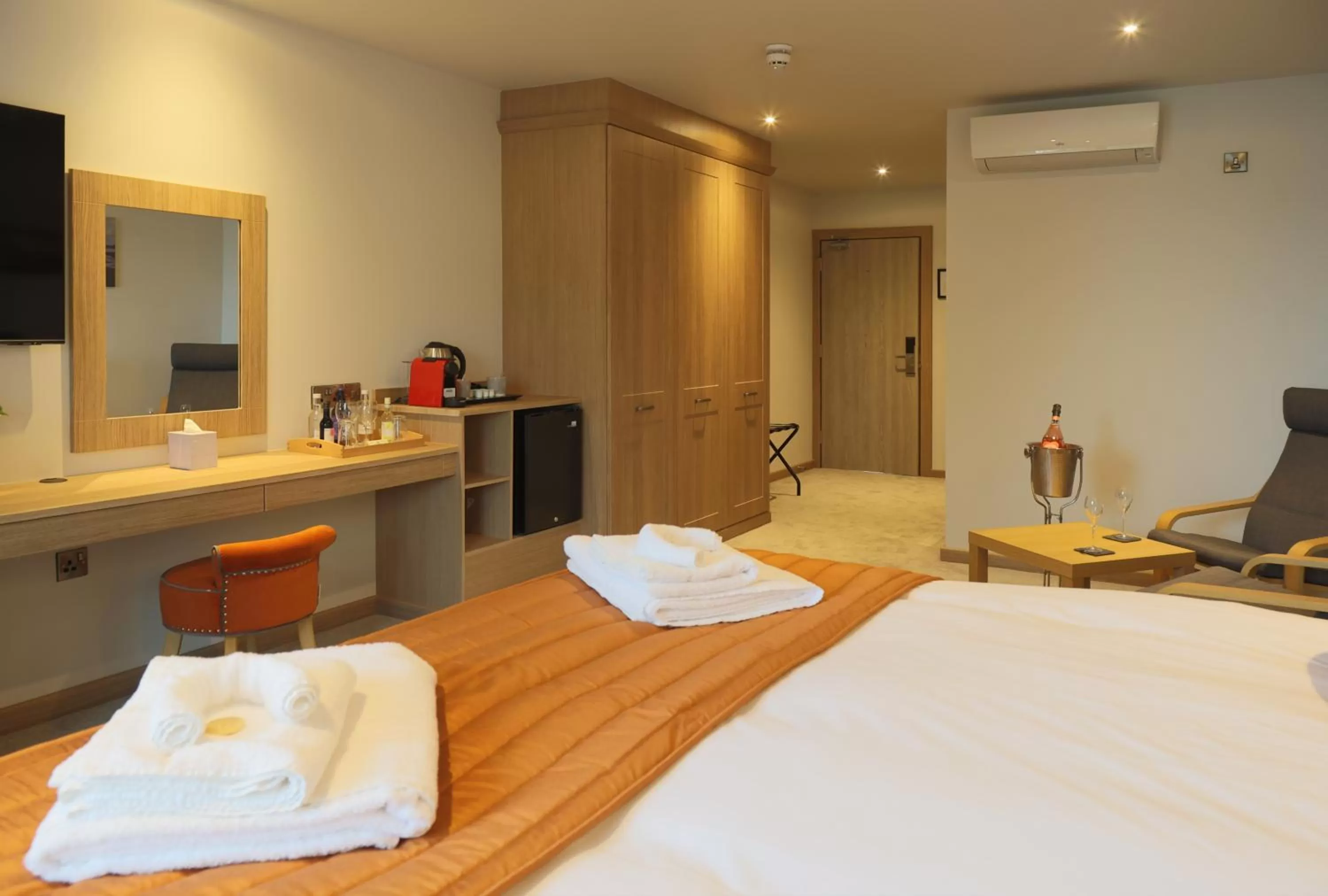 Bed in The Teifi Waterside Hotel