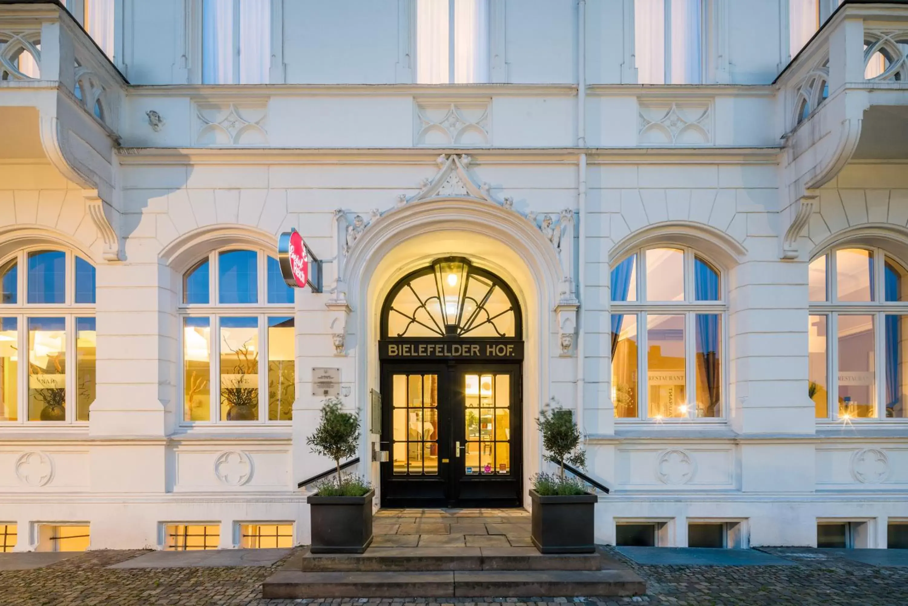Facade/entrance in Hotel Bielefelder Hof
