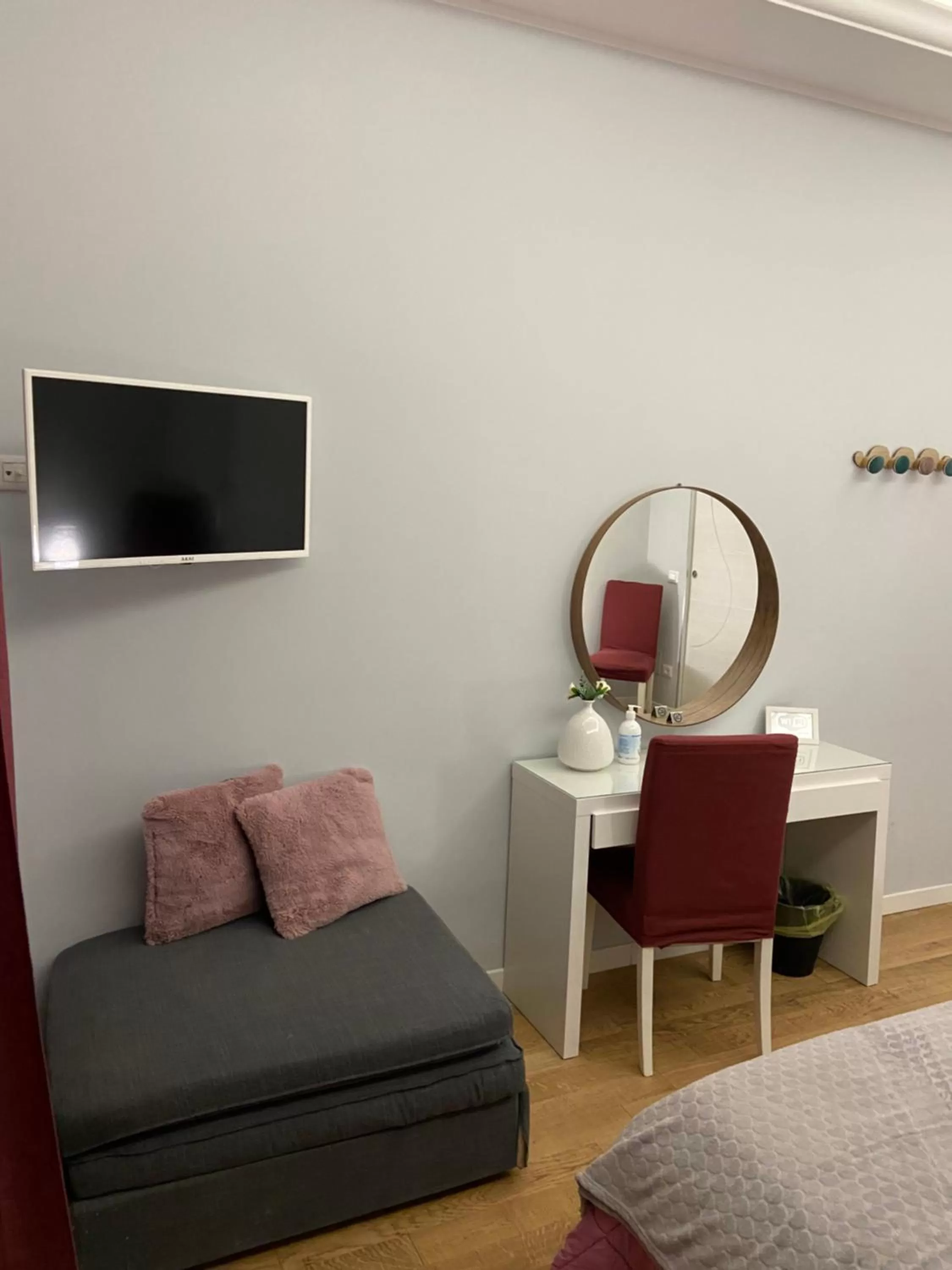 TV/Entertainment Center in B&B Vesù