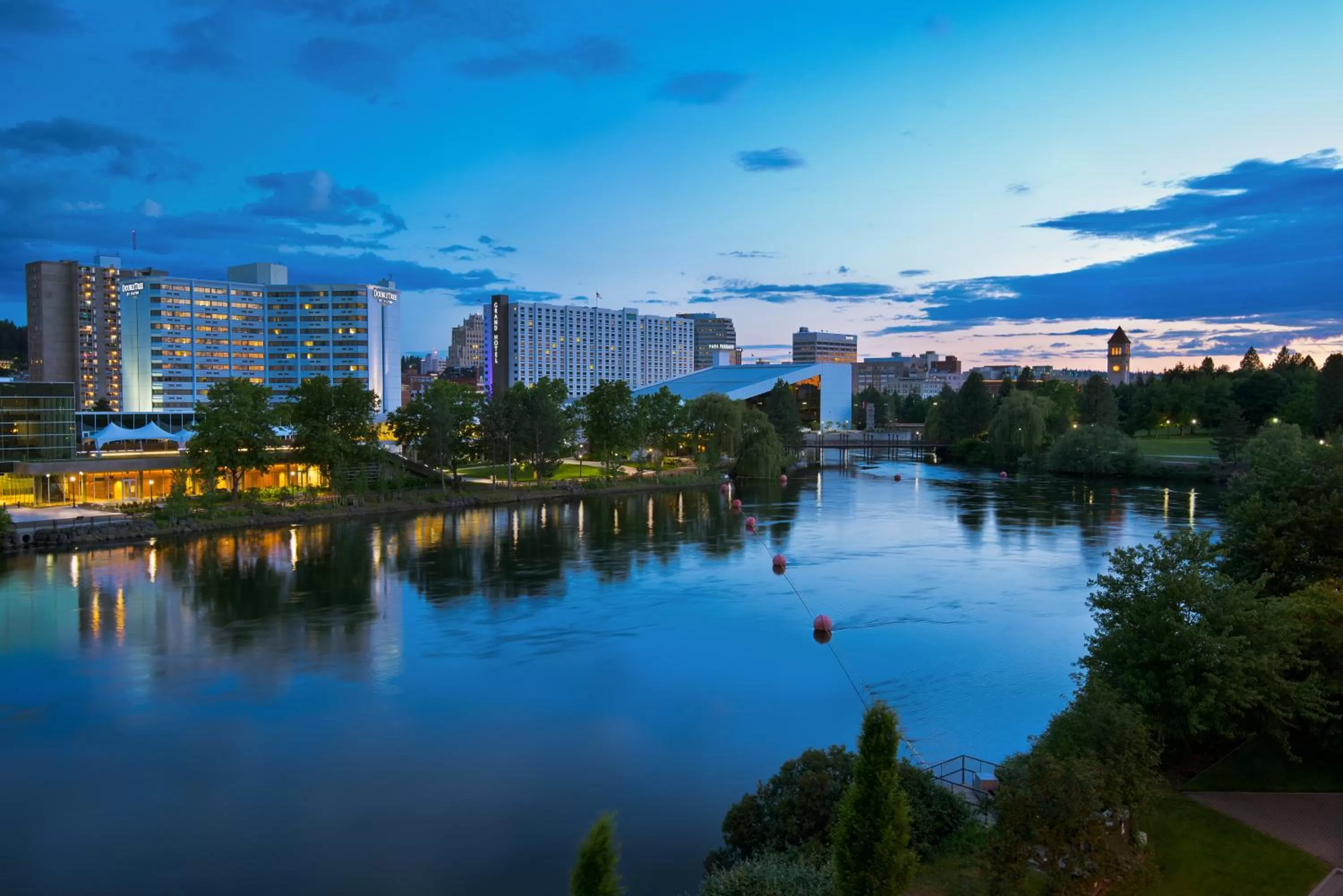 Natural landscape in Oxford Suites Spokane Downtown