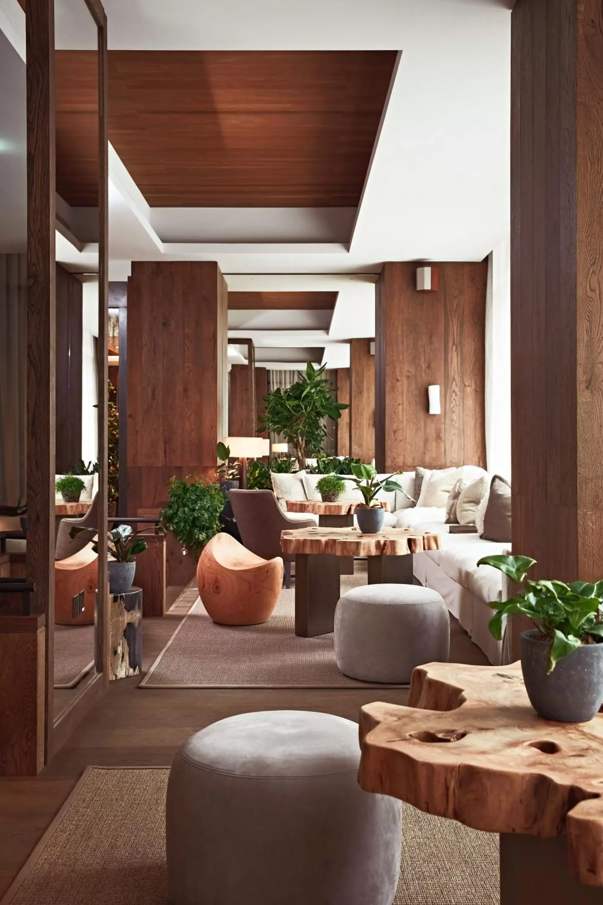 Lounge or bar in 1 Hotel Mayfair