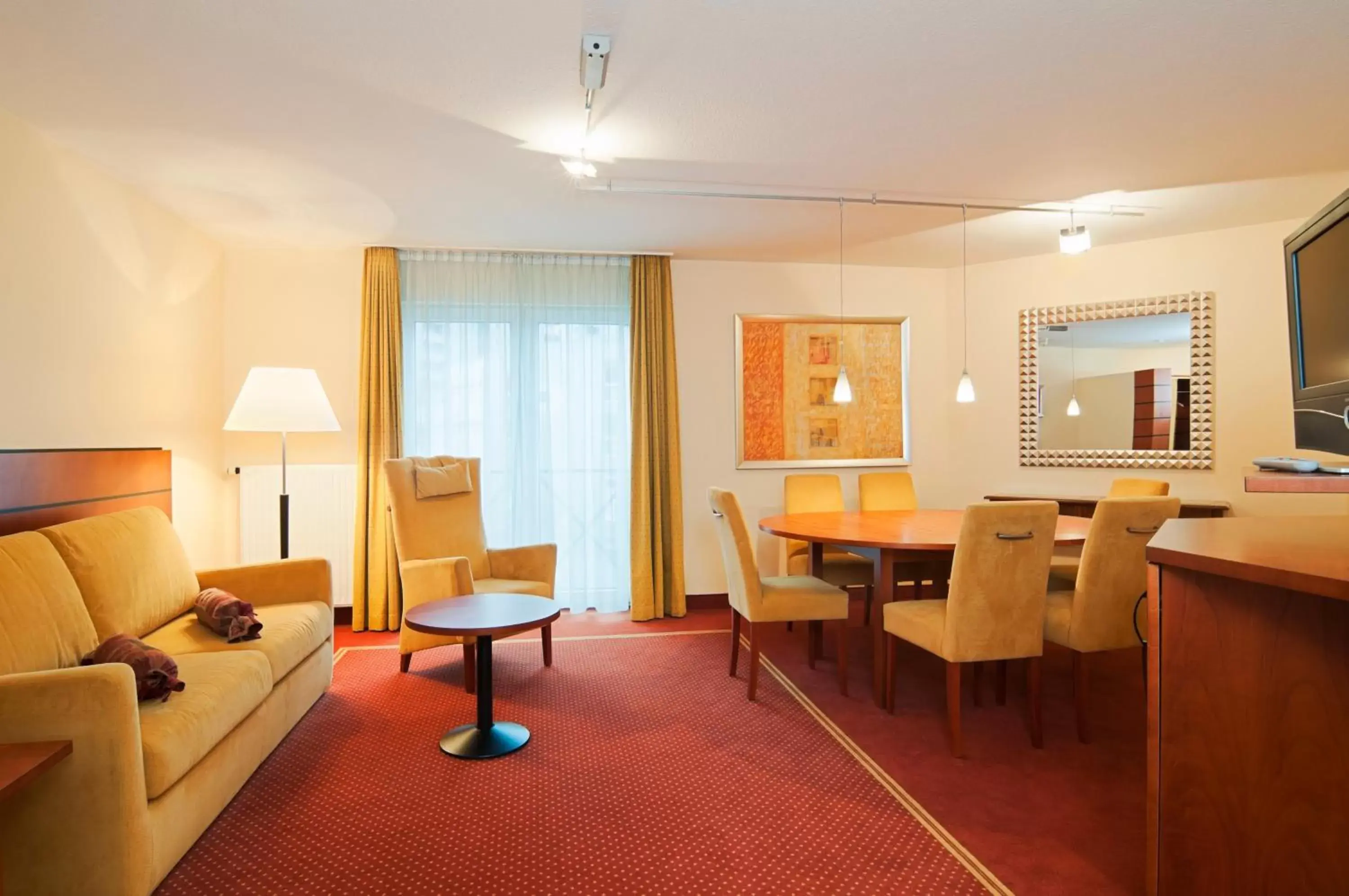 Photo of the whole room in Hotel Fulda Mitte