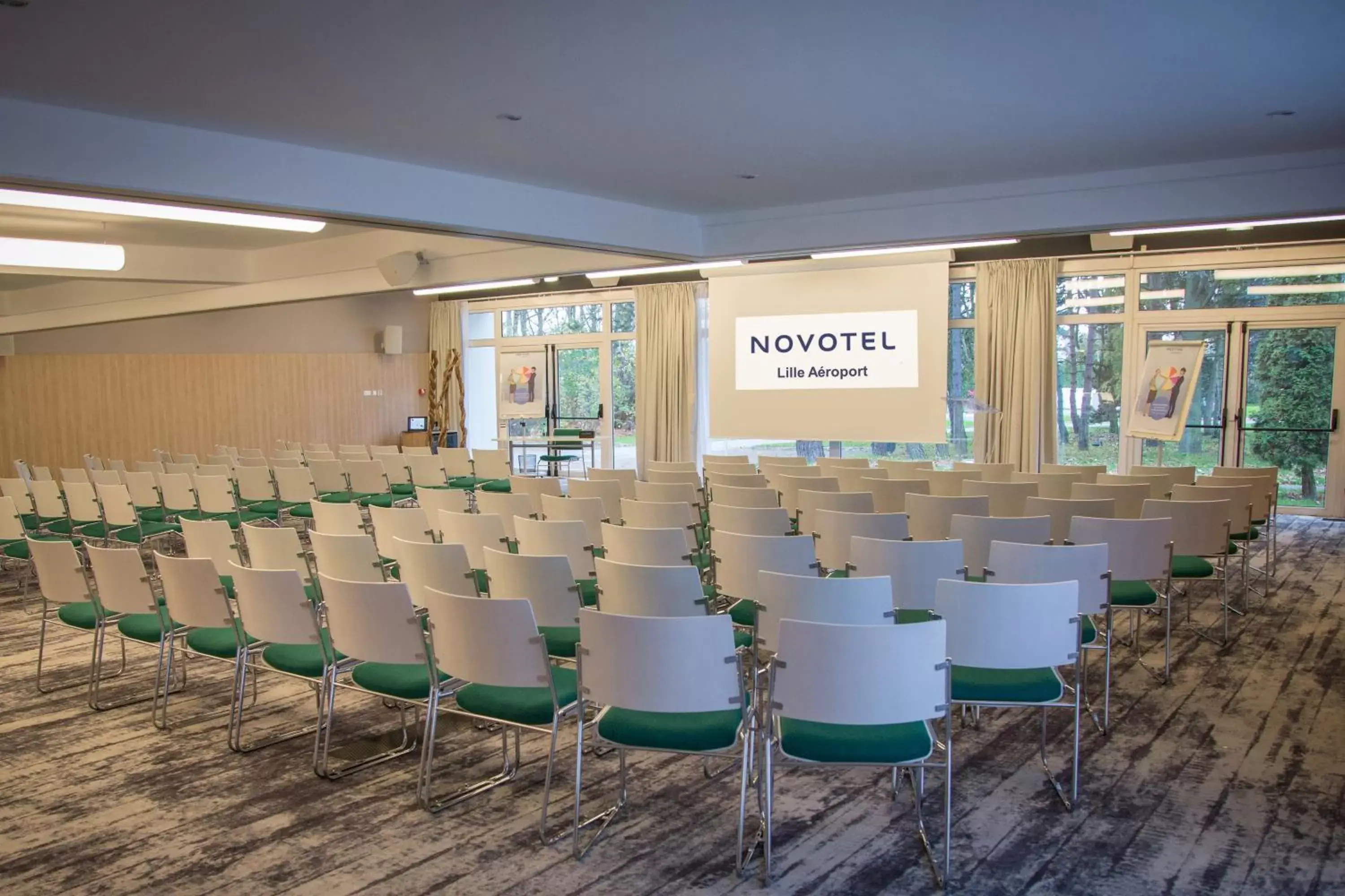 Meeting/conference room in Novotel Lille Aéroport