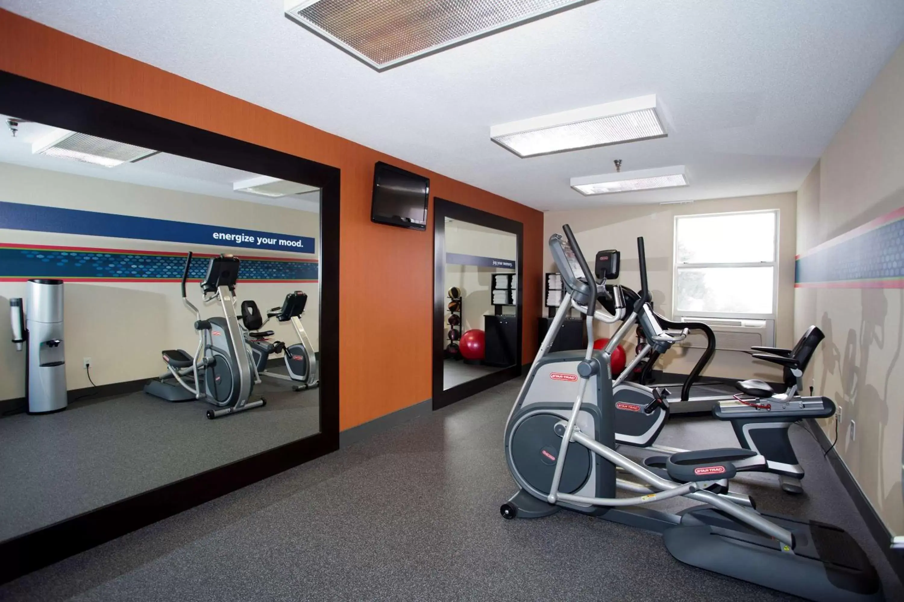 Fitness centre/facilities, Fitness Center/Facilities in Hampton Inn South Heritage Park